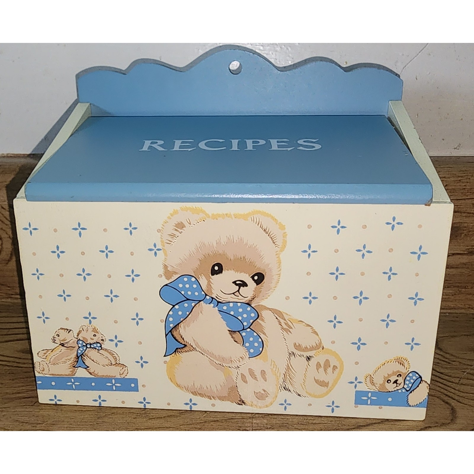 Tienshan Country Bear Wooden Recipe Box Theodore Teddy Vintage See Pictures Tienshan Country Bear Wooden Recipe Box Theodore Teddy Vintage See Pictures