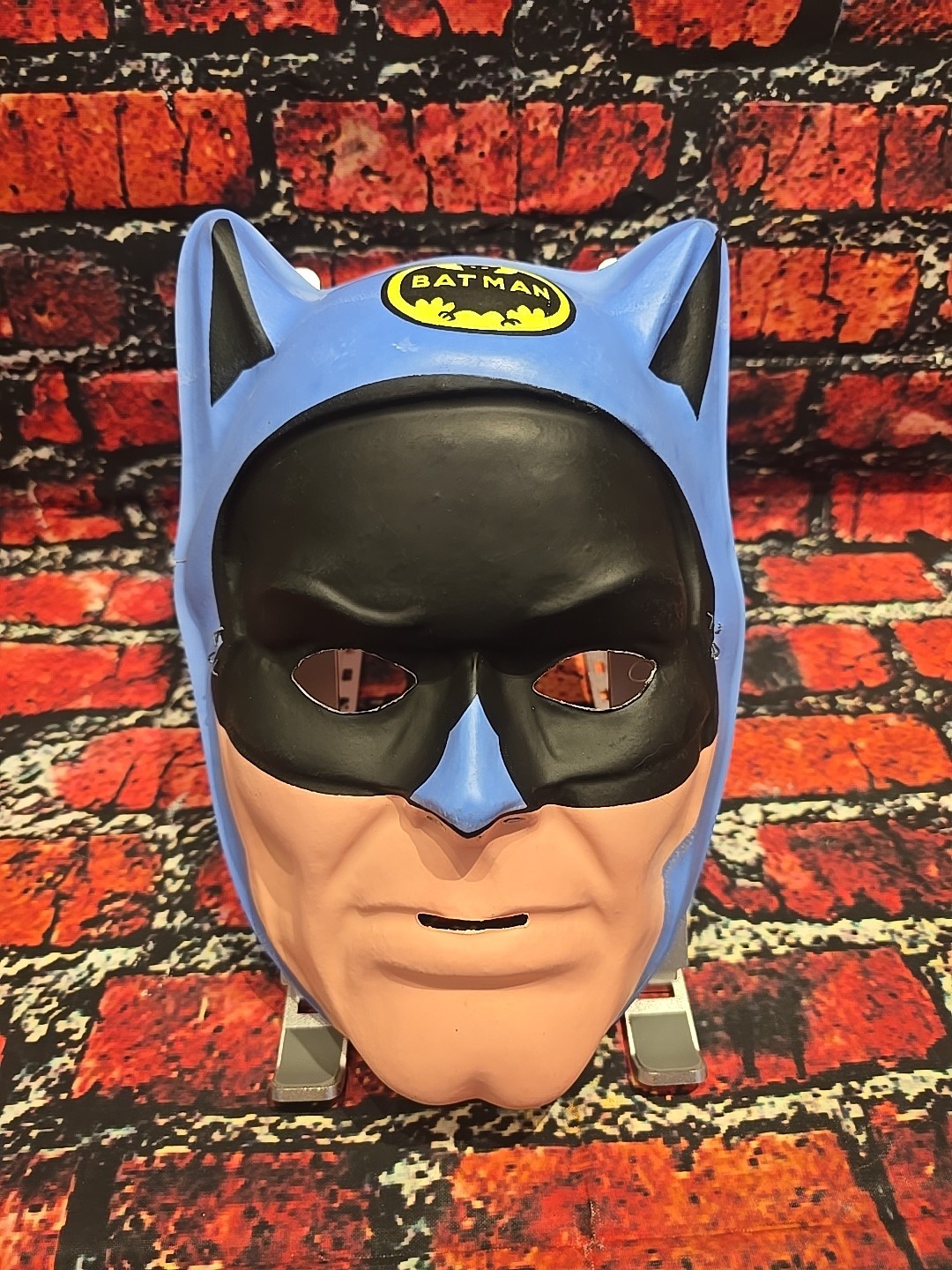 VINTAGE 1960's Ben Cooper BATMAN Plastic Mask - NEVER USED VINTAGE 1960's Ben Cooper BATMAN Plastic Mask - NEVER USED