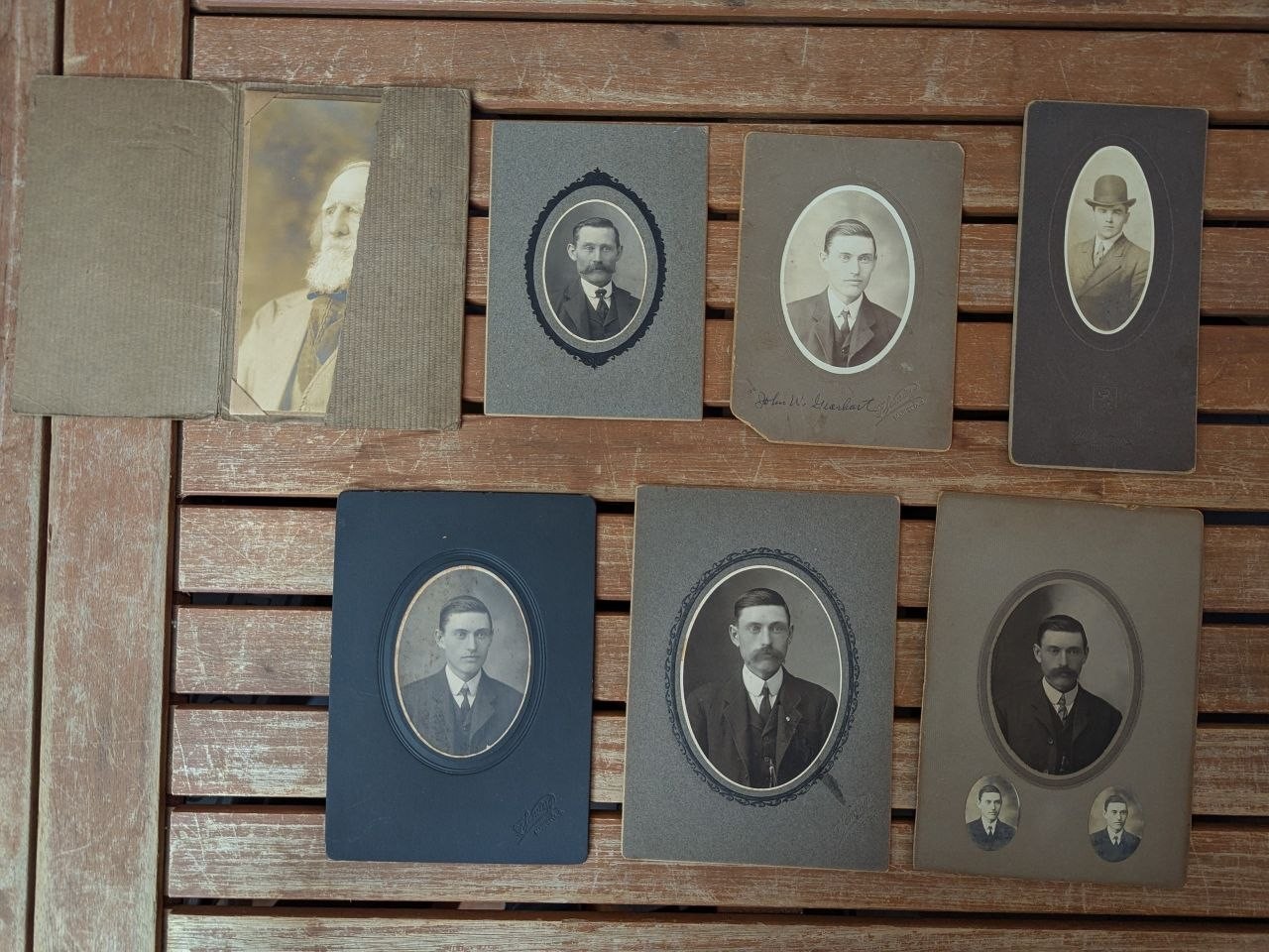 Antique Cabinet Card Photo Lot 7 Victorian Men Portraits Named 1890s - SR32-5 Antique Cabinet Card Photo Lot 7 Victorian Men Portraits Named 1890s - SR32-5