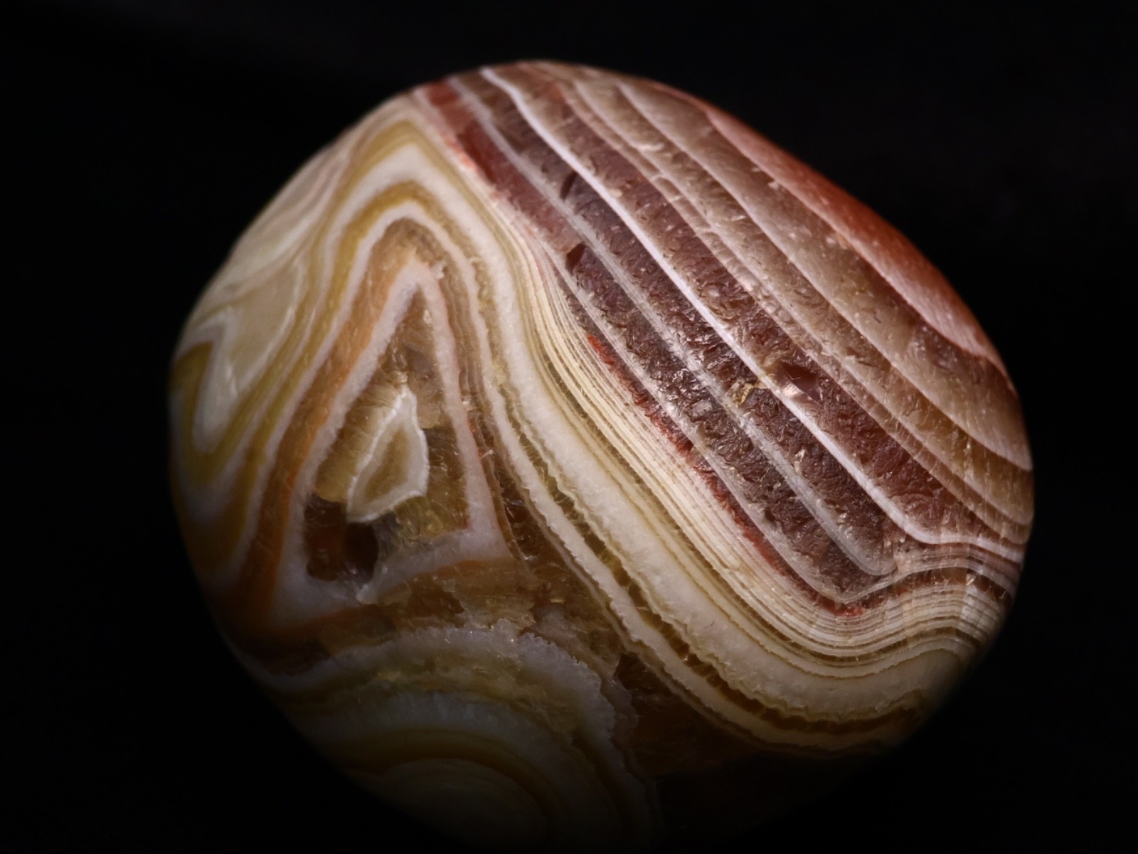 Big Red and White Rain Flower River Agate, Nanjing, China Big Red and White Rain Flower River Agate, Nanjing, China
