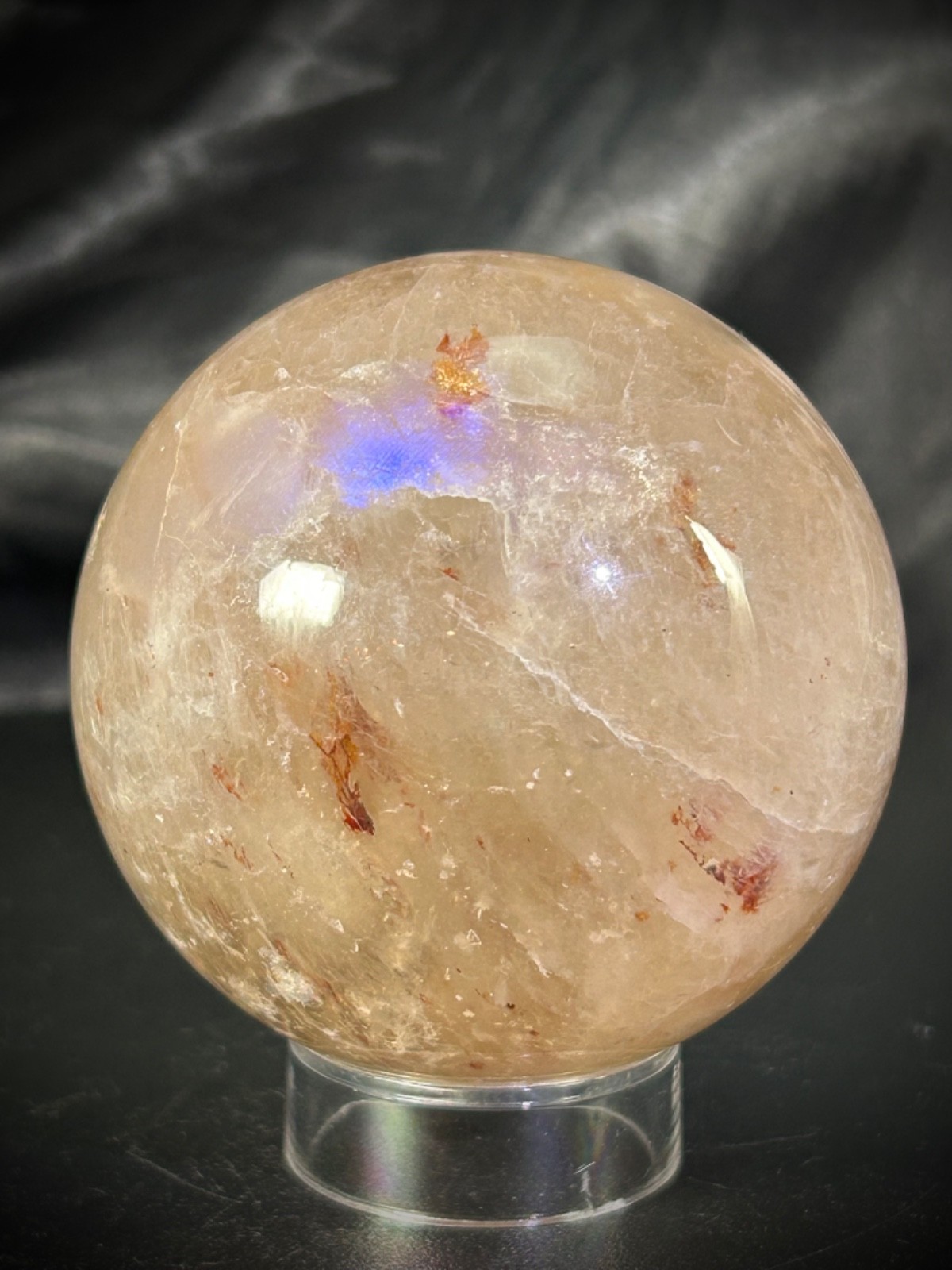2.54" Rare Blue Flash Hematoid "Fire" Quartz 13.2oz (374 grams) 2.54" Rare Blue Flash Hematoid "Fire" Quartz 13.2oz (374 grams)