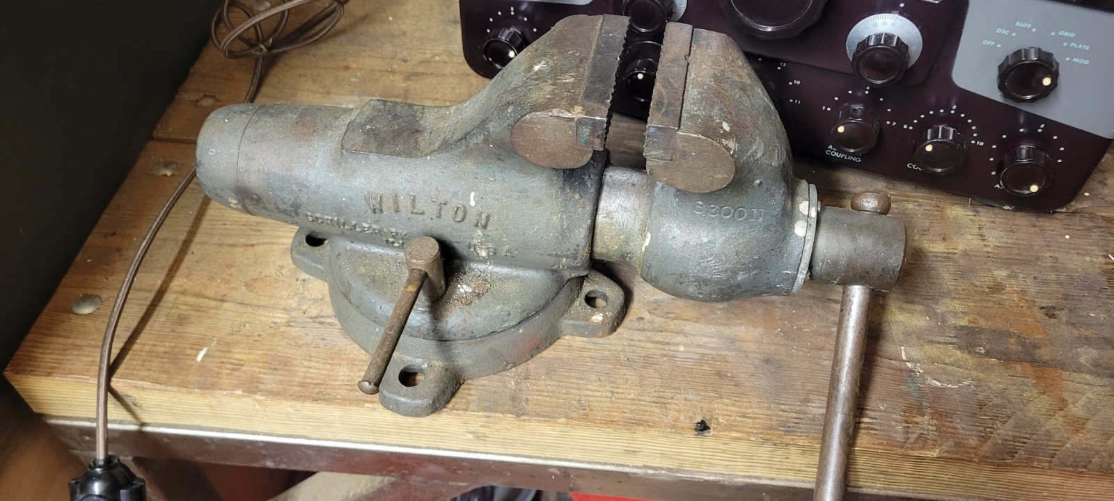 Wilton 8300N Bullet Stationary Vise with 3” Jaws 