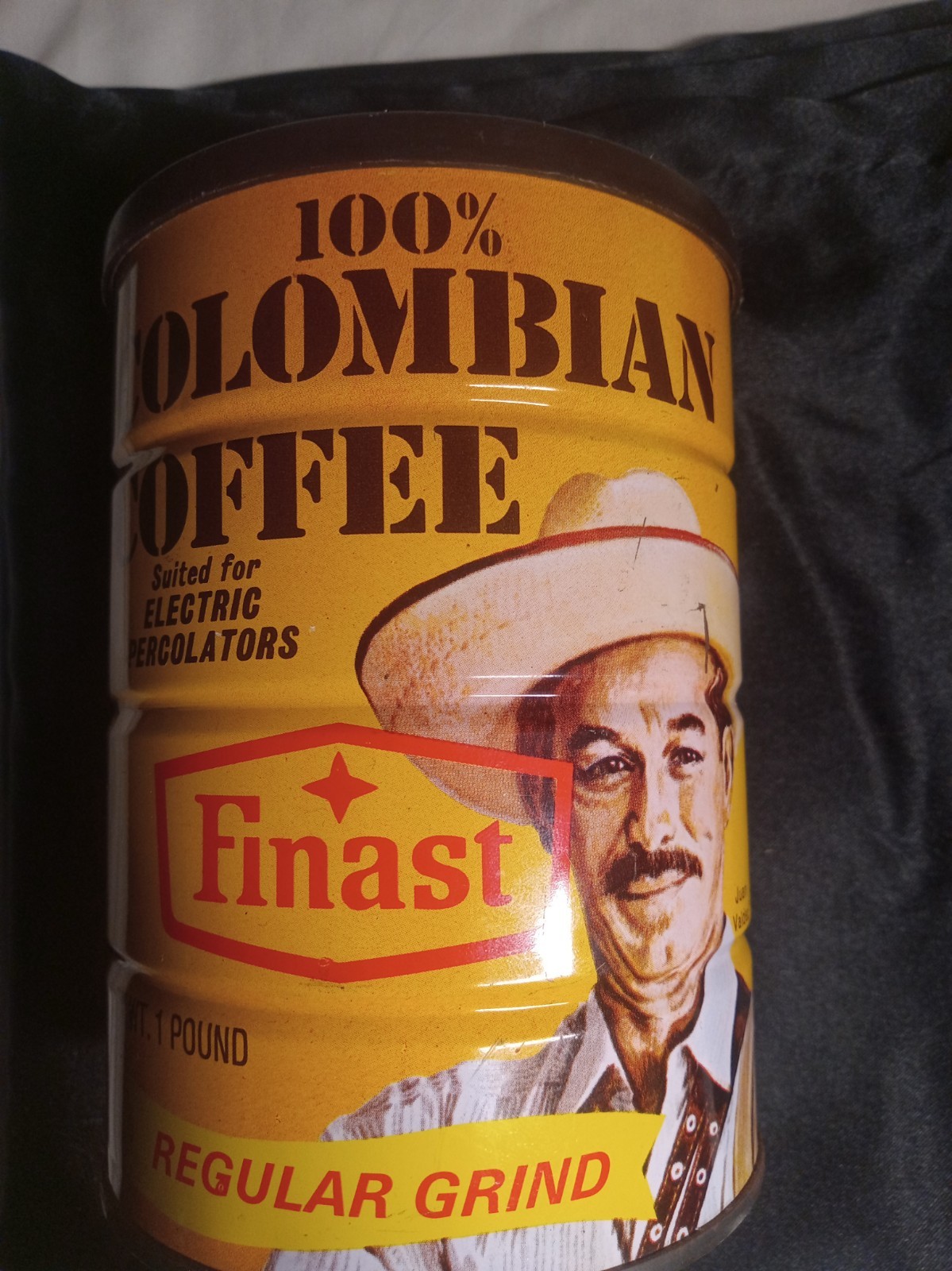 Vintage Finast Coffe Can 1 Pound Featuring Juan Valdez Excellent Graphics Vintage Finast Coffe Can 1 Pound Featuring Juan Valdez Excellent Graphics