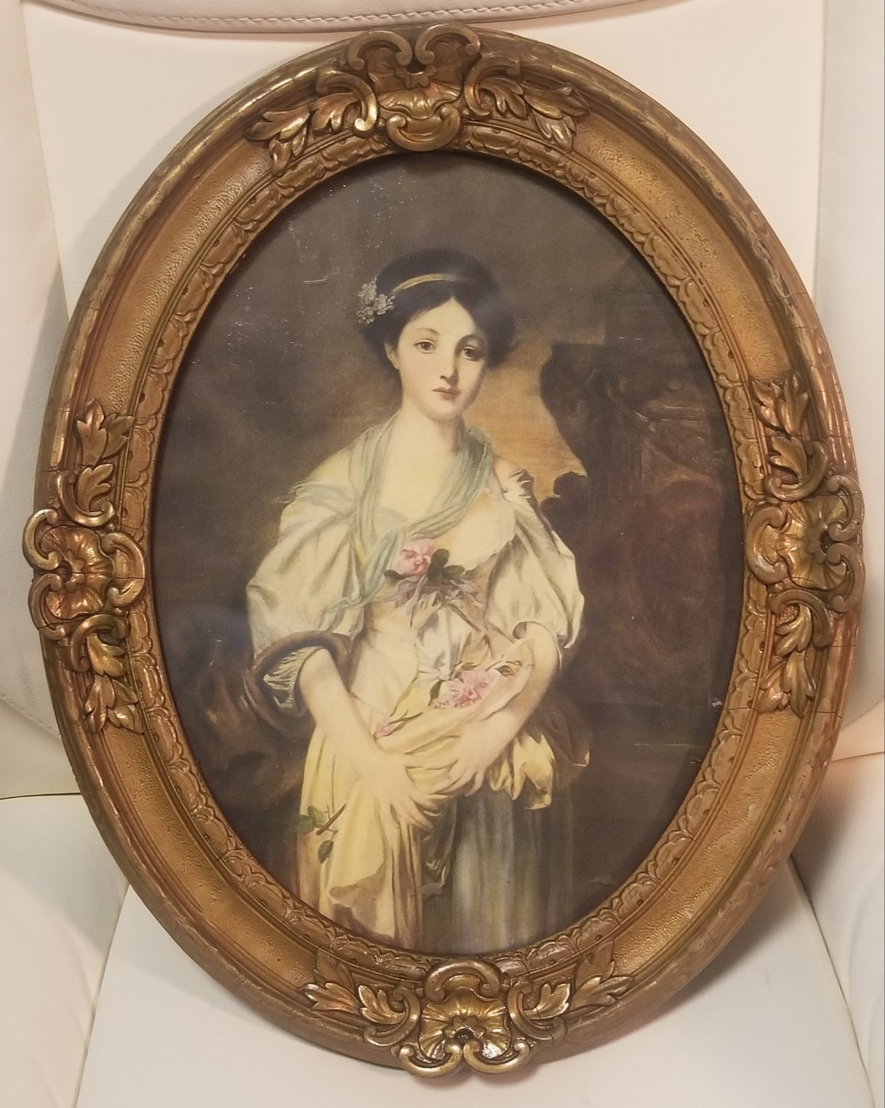 Antique Victorian Oval Wooden/Gesso Frame w/ Print; VGC; 1880-1920; 15" x 11.5"