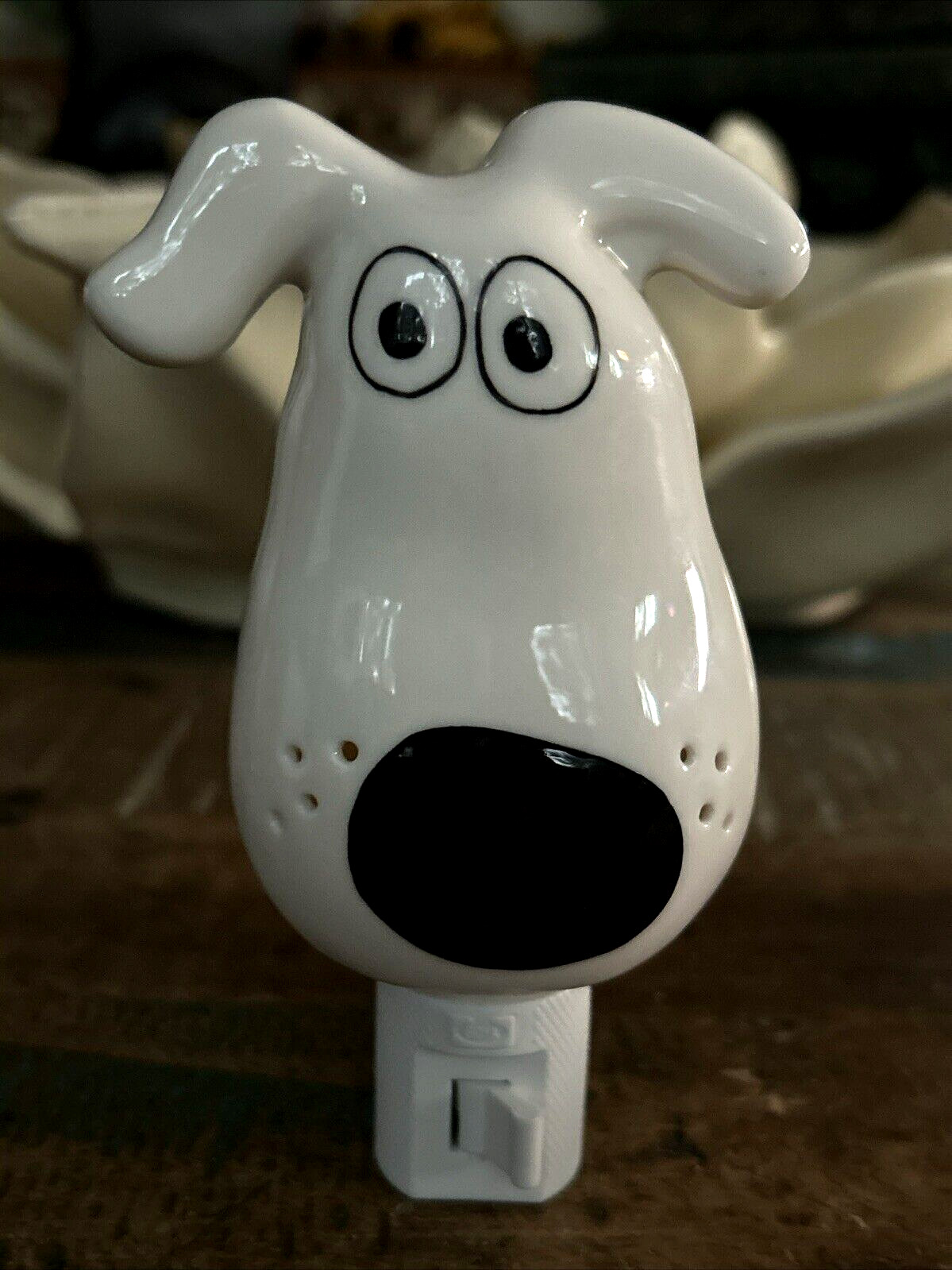 Cute Retro Dog 3D Ceramic Night Light Whiskers Light Up Swivel Plug On/Off Cute Retro Dog 3D Ceramic Night Light Whiskers Light Up Swivel Plug On/Off
