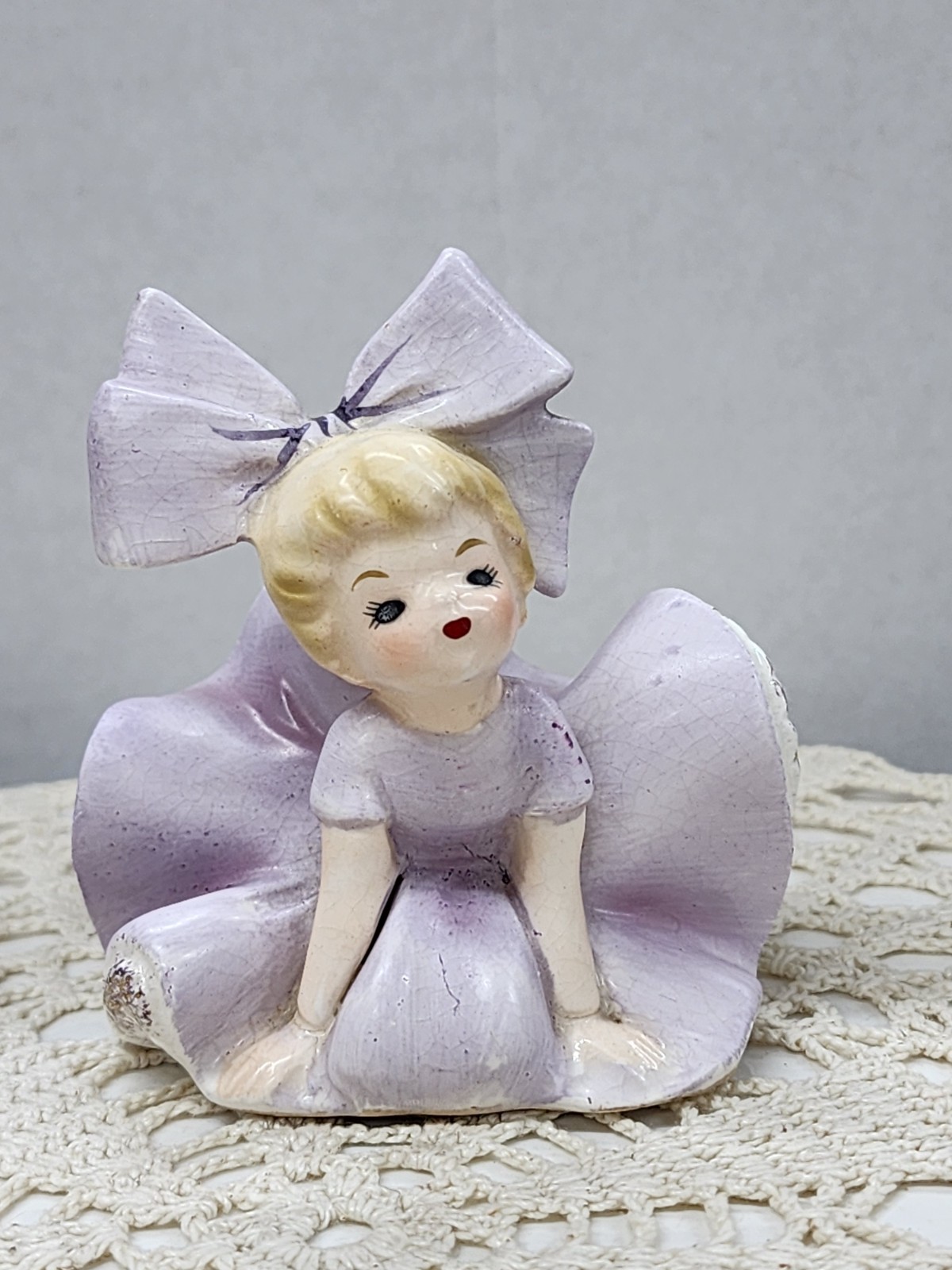 Vintage 1963 Inarco Bloomer Girl Big Bow Kneeling Girl Figurine E-1059 Kitschy Vintage 1963 Inarco Bloomer Girl Big Bow Kneeling Girl Figurine E-1059 Kitschy