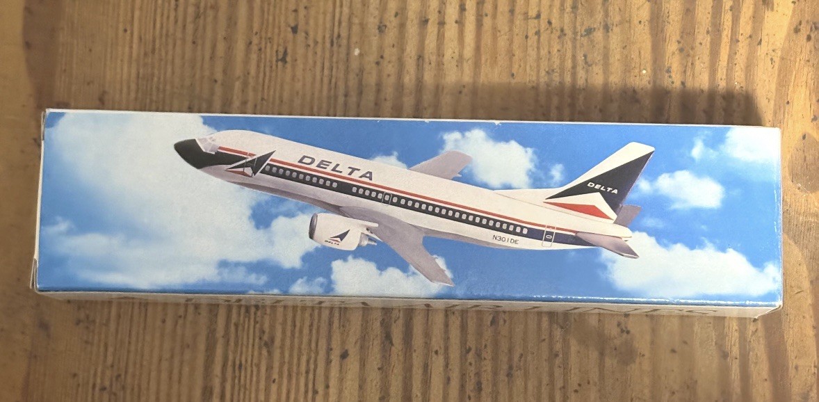 Delta Airlines Boeing B737 - 300 model plane. In original box Vintage 28772