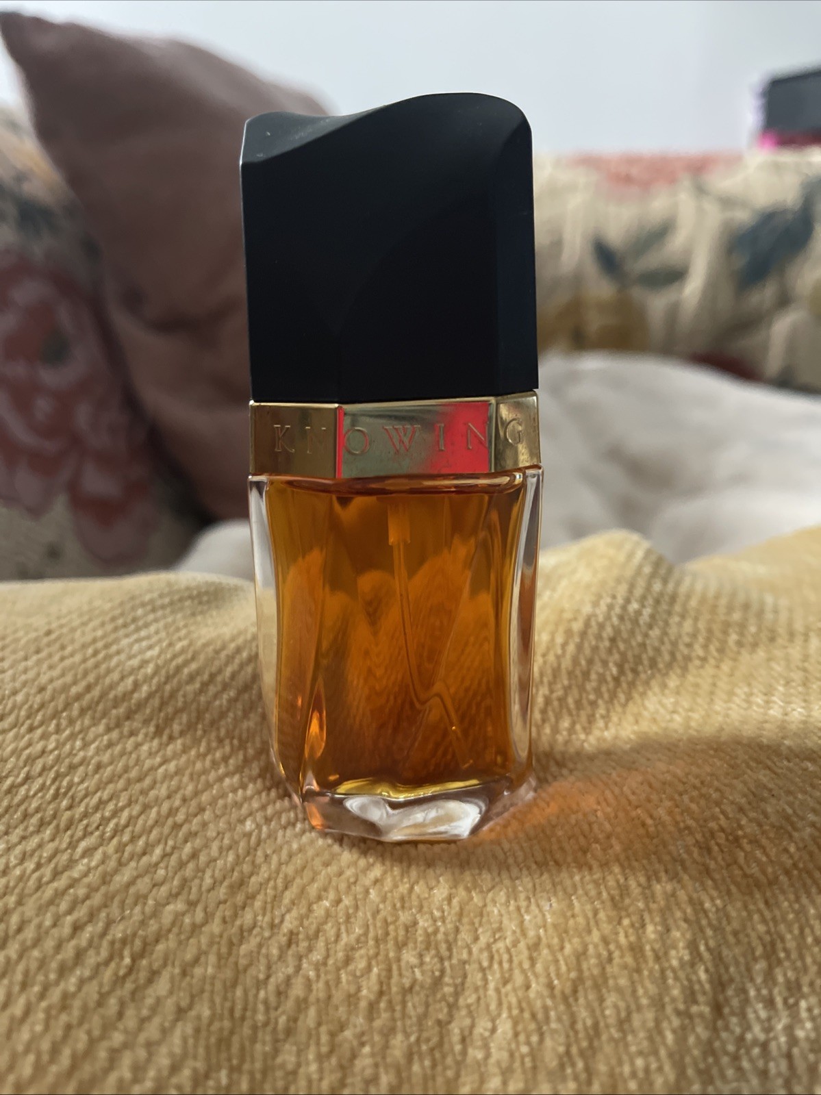 Estee Lauder Knowing 30ml Spray Parfum No Box Rare HTF Perfume - Used Estee Lauder Knowing 30ml Spray Parfum No Box Rare HTF Perfume - Used
