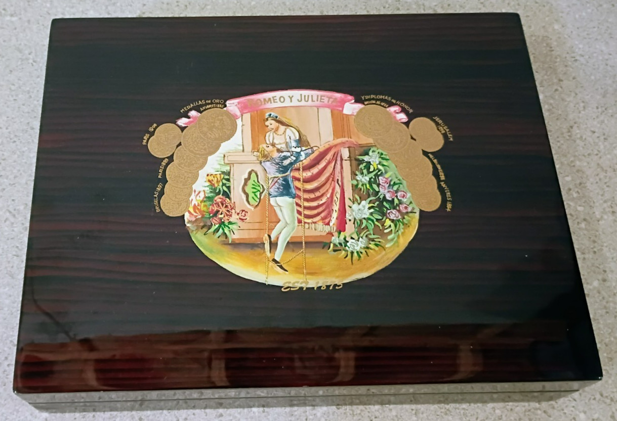 Romeo Y Julieta 125th Anniversary Limited Edition Cigar Box Humidor Ships Free
