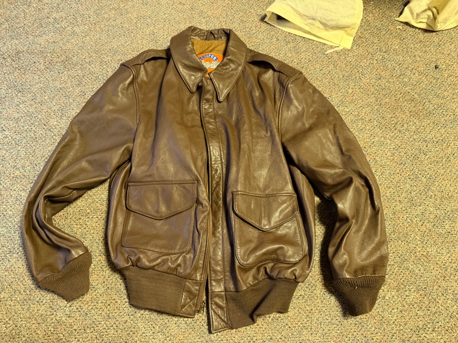 WWII US ARMY AIR CORP A2 PILOT LEATHER FLYING JACKET-MEDIUM/LARGE LONG 42L WWII US ARMY AIR CORP A2 PILOT LEATHER FLYING JACKET-MEDIUM/LARGE LONG 42L