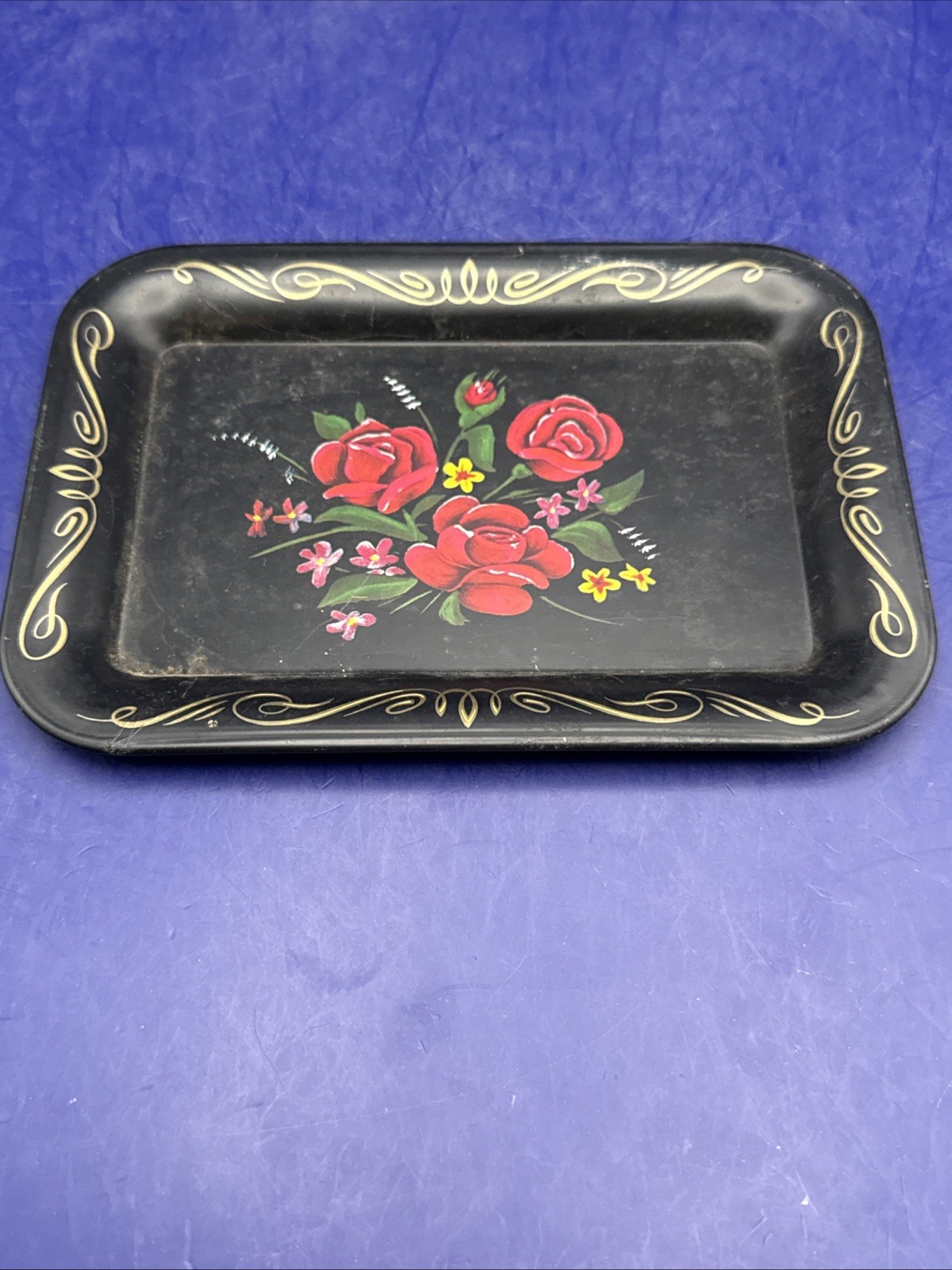 Vintage Black Metal Rectangular Hand Painted Red Roses Floral Tray 6.5”x4.5” Vintage Black Metal Rectangular Hand Painted Red Roses Floral Tray 6.5”x4.5”
