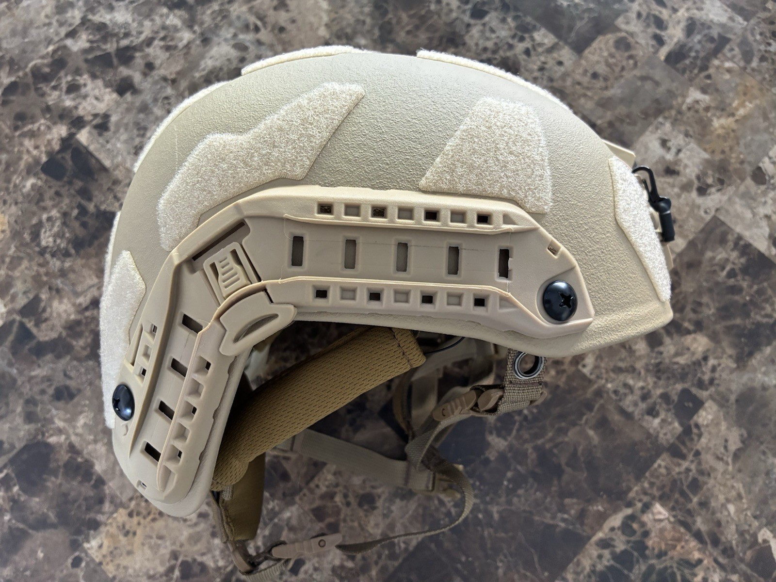 Large - Level IIIA Ballistic Helmet, Fast/wendy Style Made With Kevlar TAN Large - Level IIIA Ballistic Helmet, Fast/wendy Style Made With Kevlar TAN