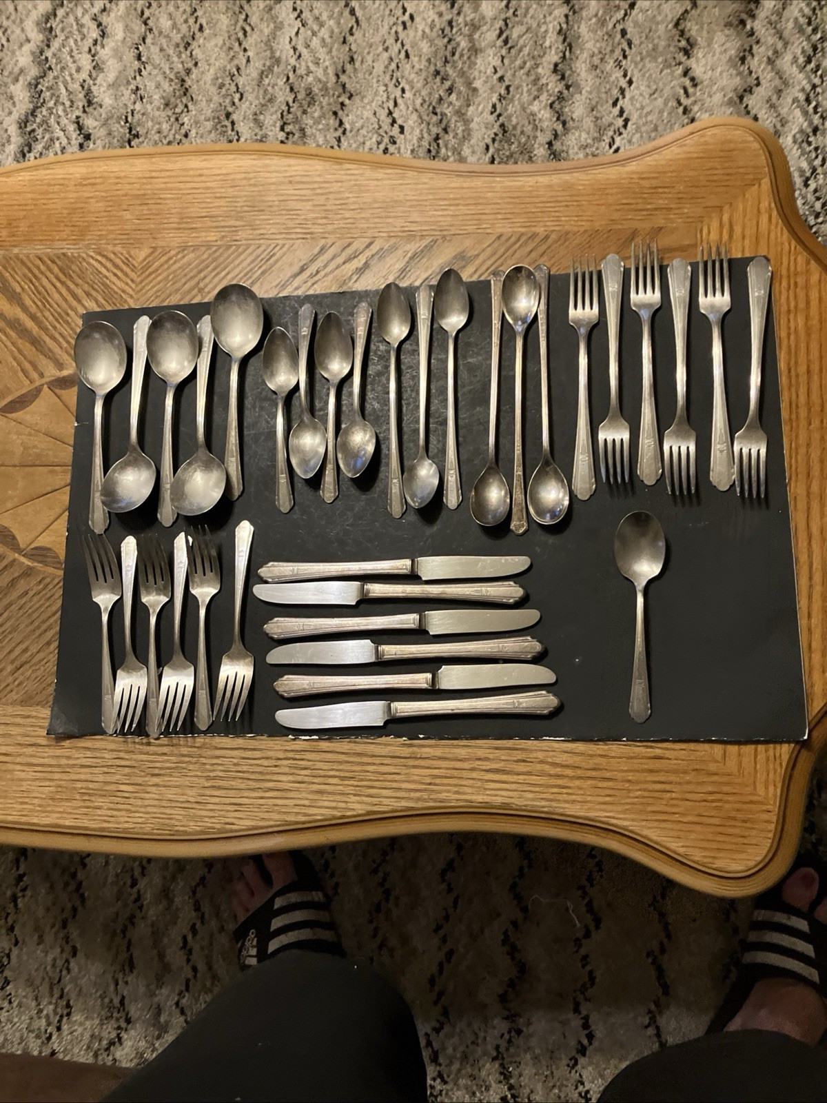 34 Piece Wm.A.Rogers Oneida LTD Stainless Silverware VINTAGE Flatware Set 34 Piece Wm.A.Rogers Oneida LTD Stainless Silverware VINTAGE Flatware Set