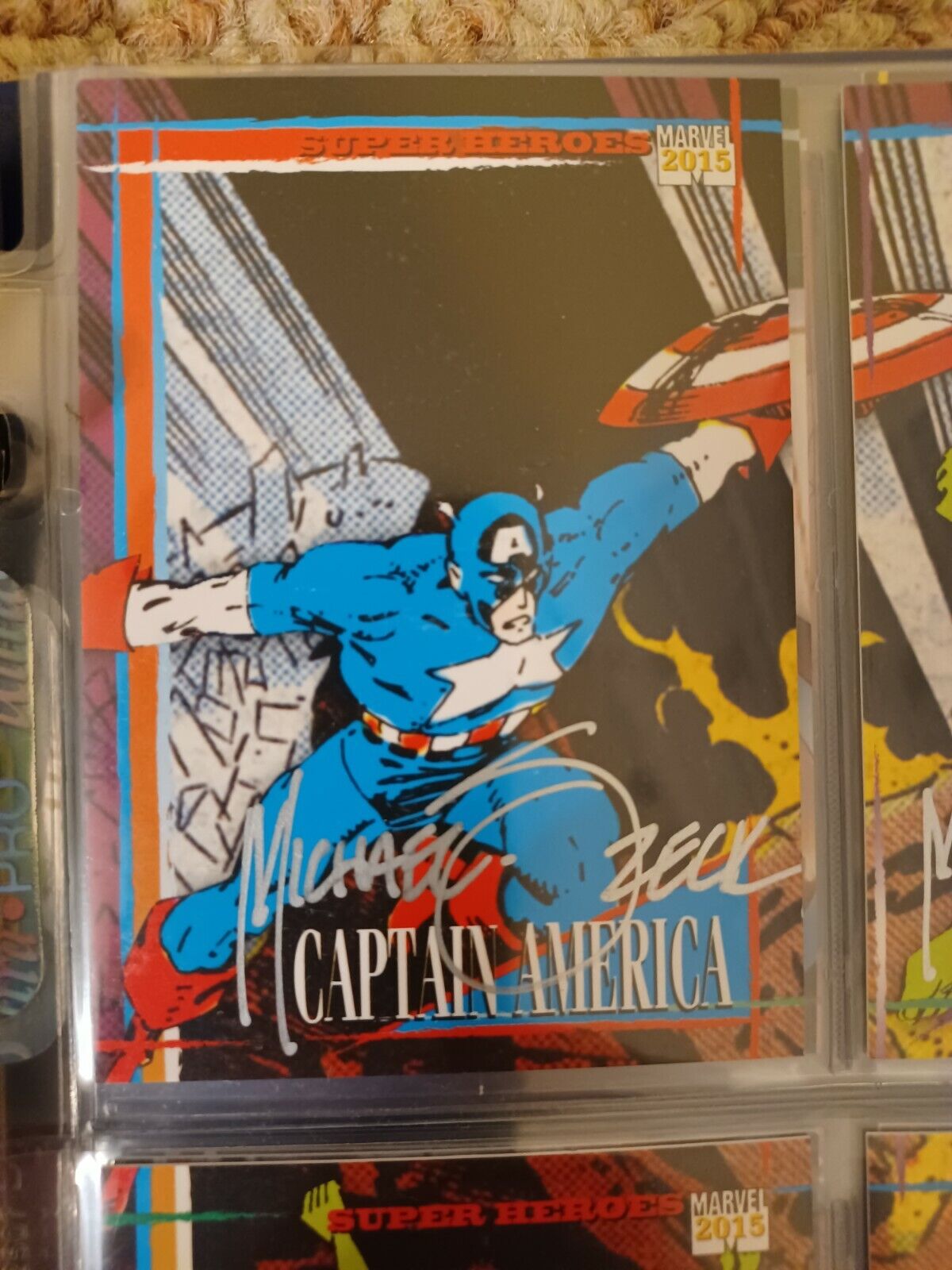 2015 Marvel Retro 1993 Universe Series 4 Autograph #1 Capt America Michael Zeck
