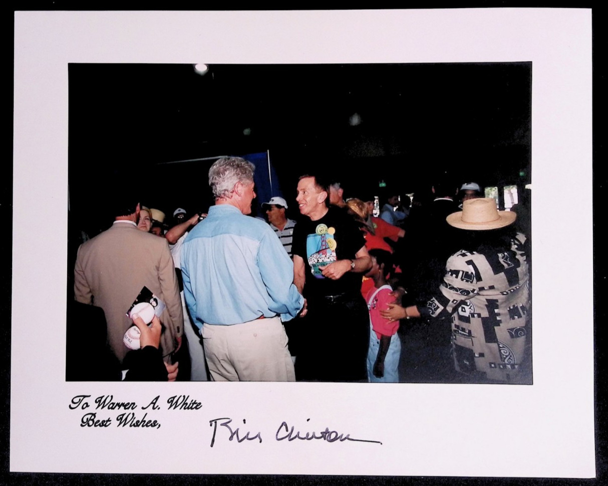 President Bill Clinton White House Photo Signed on 9/4/95 Bosnia Airstrike JSA President Bill Clinton White House Photo Signed on 9/4/95 Bosnia Airstrike JSA