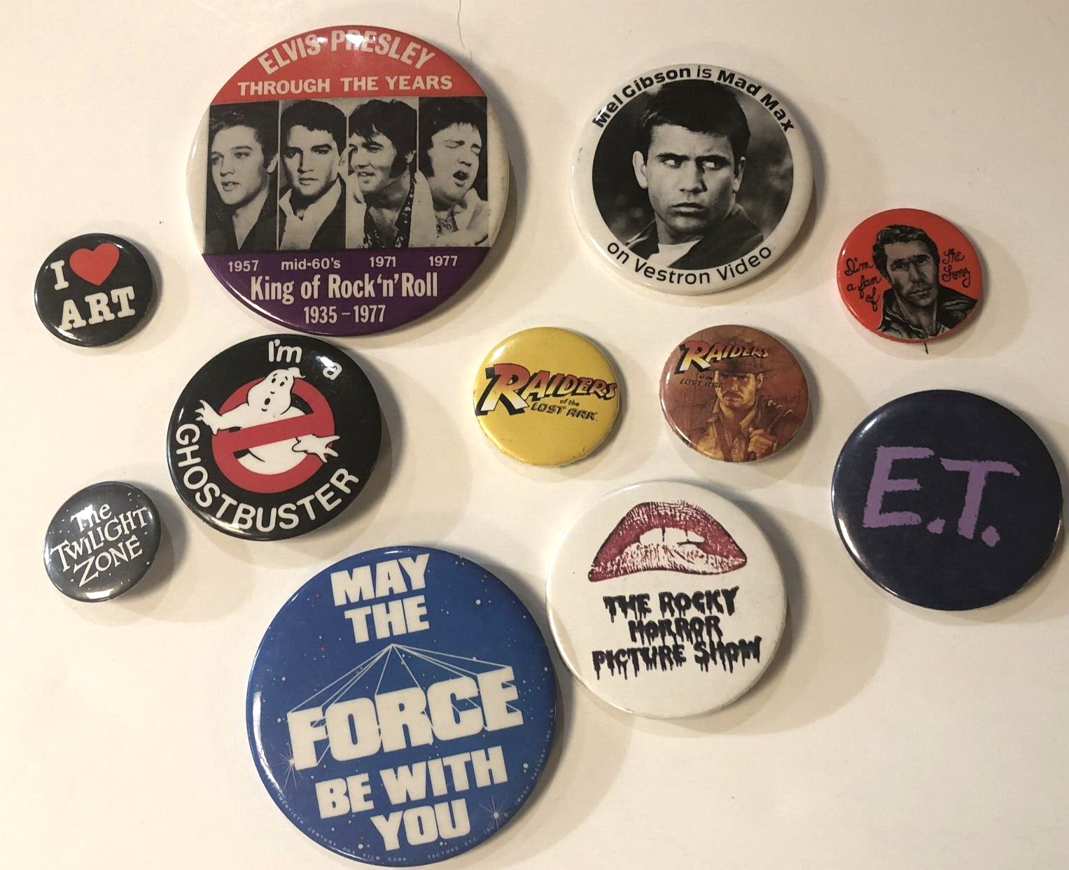 Lot of 11 1970s Pop-Culture Buttons – Star Wars, E.T. Ghostbusters