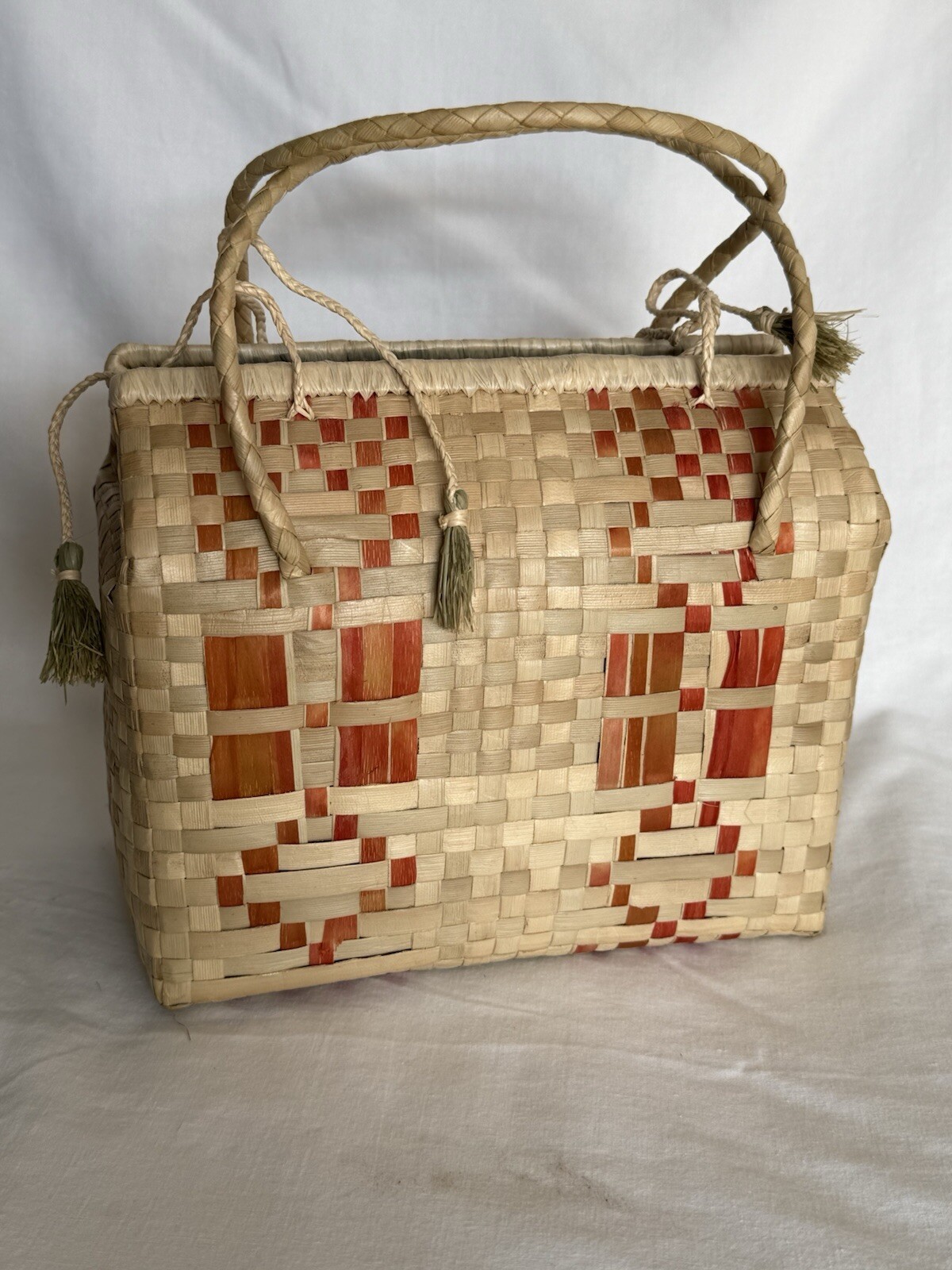 Vtg Tahitian  100% Tahiti Palm Bag 8”1/2 X 7”x 4”