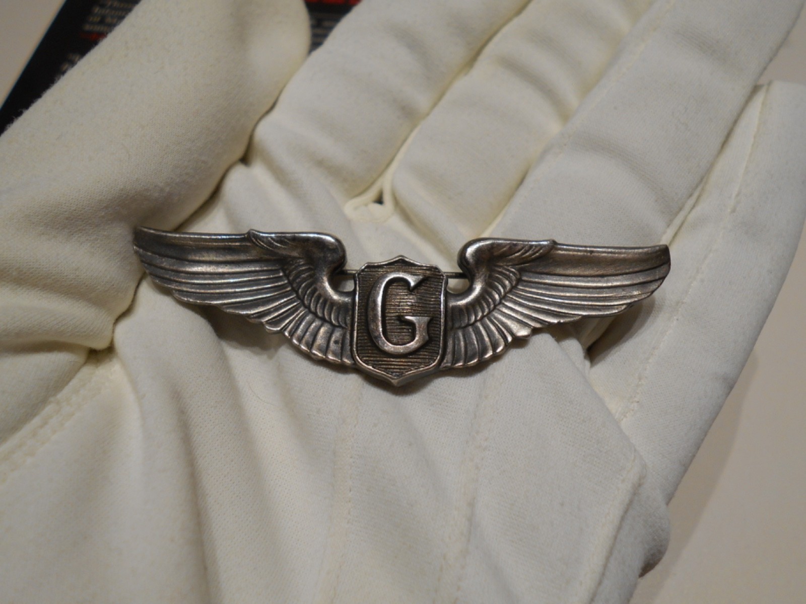Authentic WWII U.S. ~ STERLING SILVER ~ Glider Pilot's wings ~ 3" tunic size Authentic WWII U.S. ~ STERLING SILVER ~ Glider Pilot's wings ~ 3" tunic size