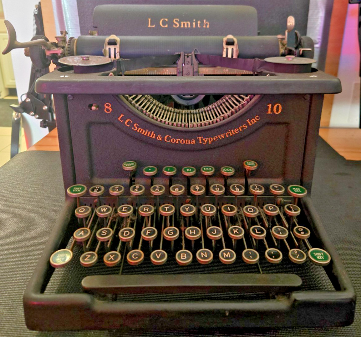 L.C. Smith 8-10 Antique Typewriter Rebuilt by L.C. Smith in Early 40's Nice L.C. Smith 8-10 Antique Typewriter Rebuilt by L.C. Smith in Early 40's Nice