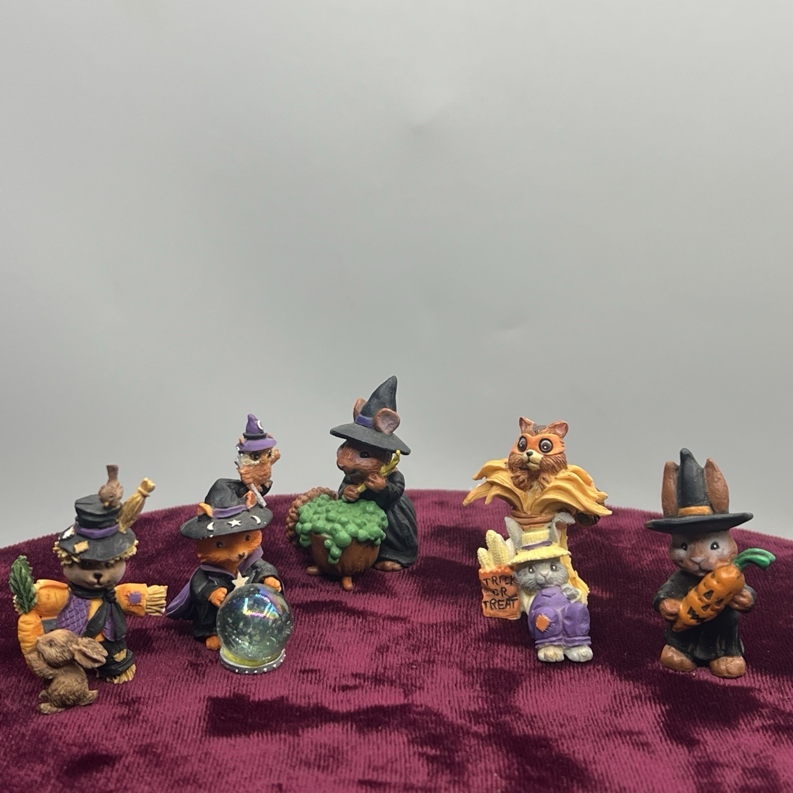 Vintage Enesco Marquardt Halloween 1990 Miniature Figures Lot of 5 Bunnies Witch Vintage Enesco Marquardt Halloween 1990 Miniature Figures Lot of 5 Bunnies Witch
