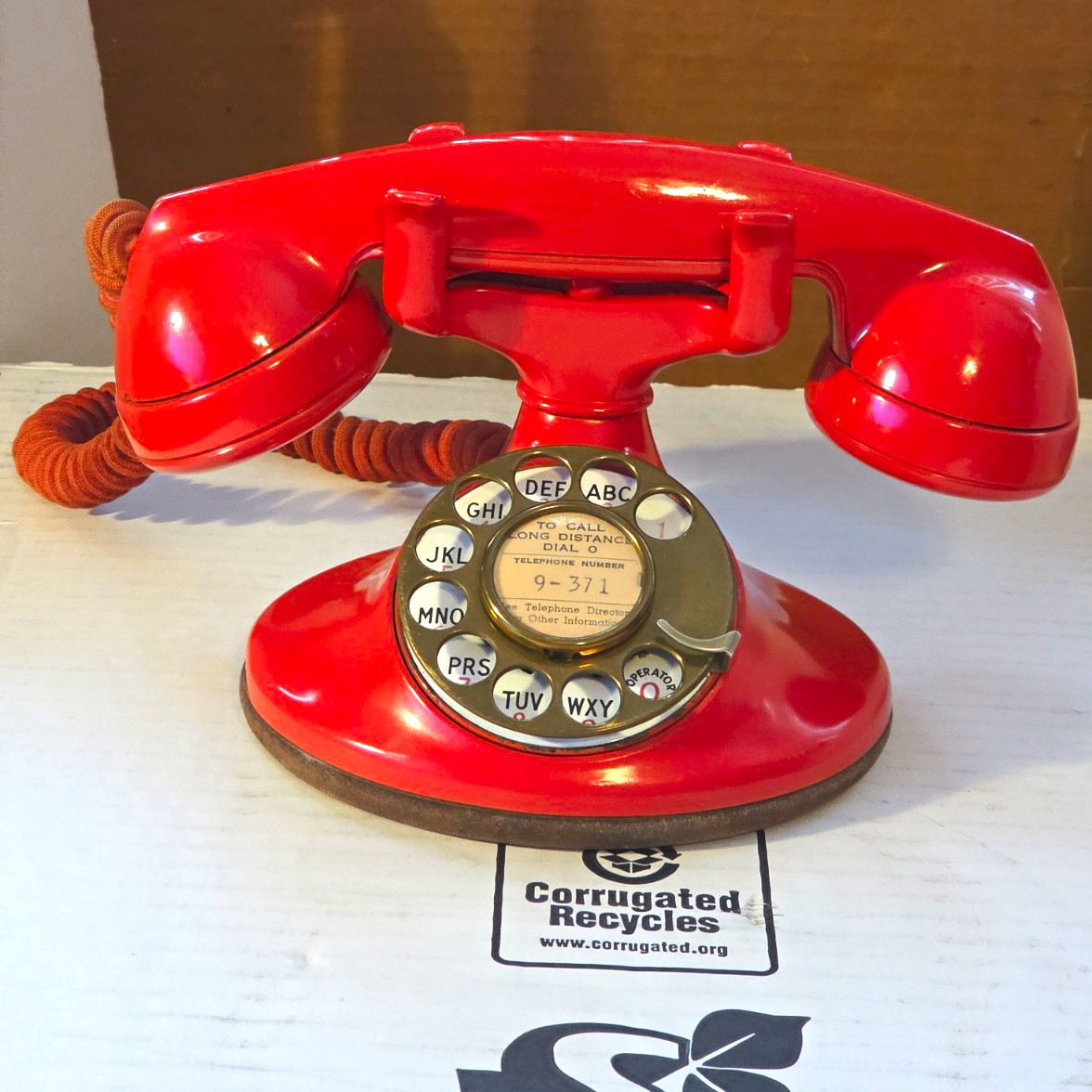 Western Electric 202 Orange/Red Telephone With 4H Dial Western Electric 202 Orange/Red Telephone With 4H Dial