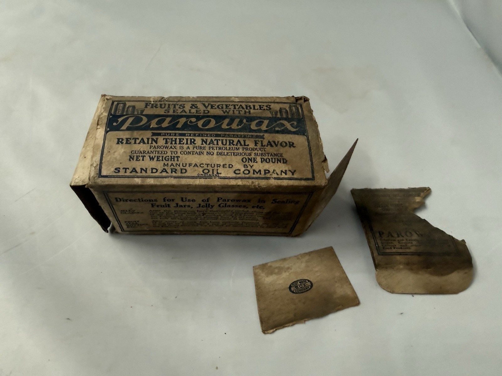 Antique Vintage PAROWAX Fort Wayne Box Company Standard Oil Antique Vintage PAROWAX Fort Wayne Box Company Standard Oil