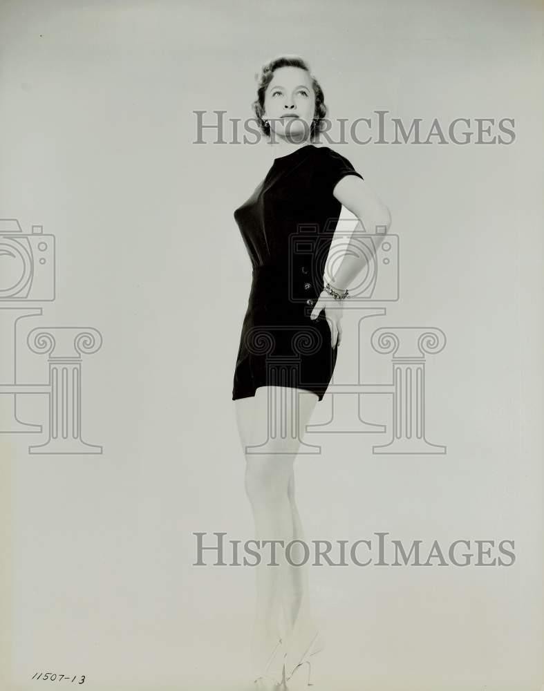 1955 Press Photo Actress Georgiann Johnson of "Conquest of Space" Movie 1955 Press Photo Actress Georgiann Johnson of "Conquest of Space" Movie