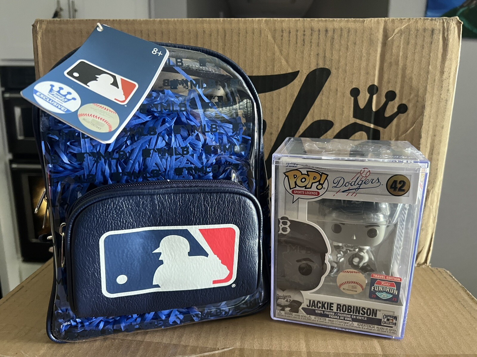 Funko Pop Jackie Robinson Fun On The Run & MLB Stadium Backpack + Hardstack