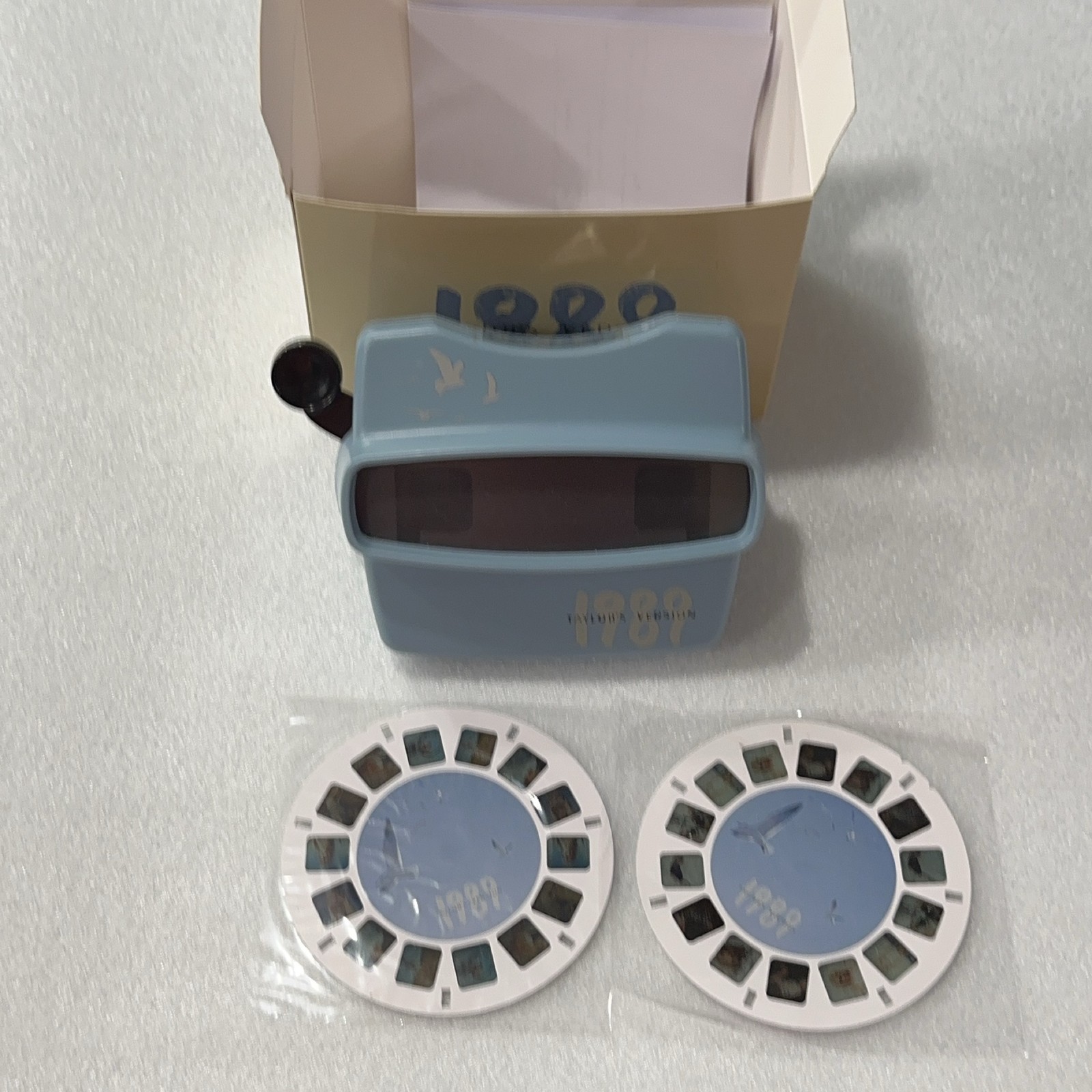 Taylor Swift 1989 (Taylor's Version) View Finder Light Blue Official Merchandise Taylor Swift 1989 (Taylor's Version) View Finder Light Blue Official Merchandise