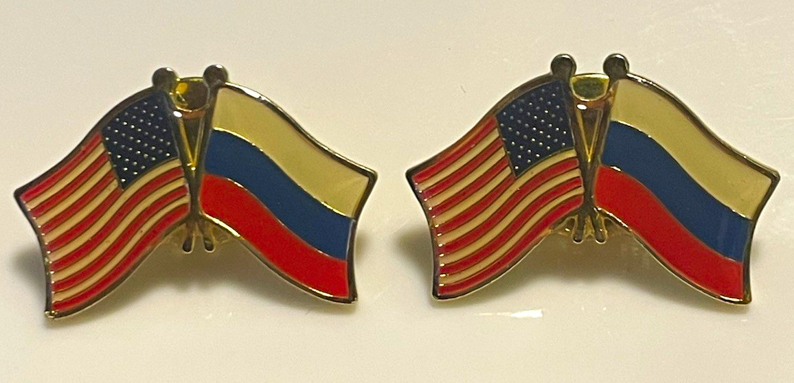 pair of elegant Golden peace-pins with flags of USA & Russia pair of elegant Golden peace-pins with flags of USA & Russia