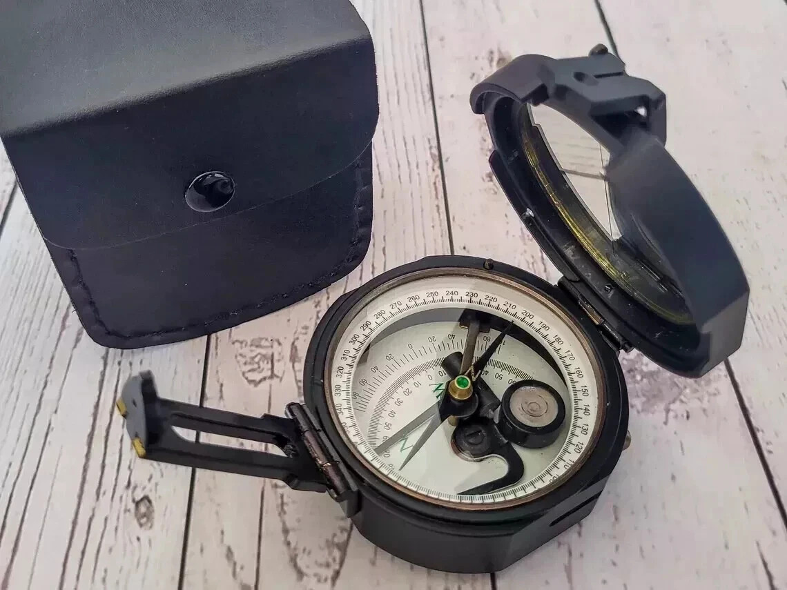 Vintage Bruntons Ainsworth Surveyors Geological Pocket Transit Compass Vintage Bruntons Ainsworth Surveyors Geological Pocket Transit Compass