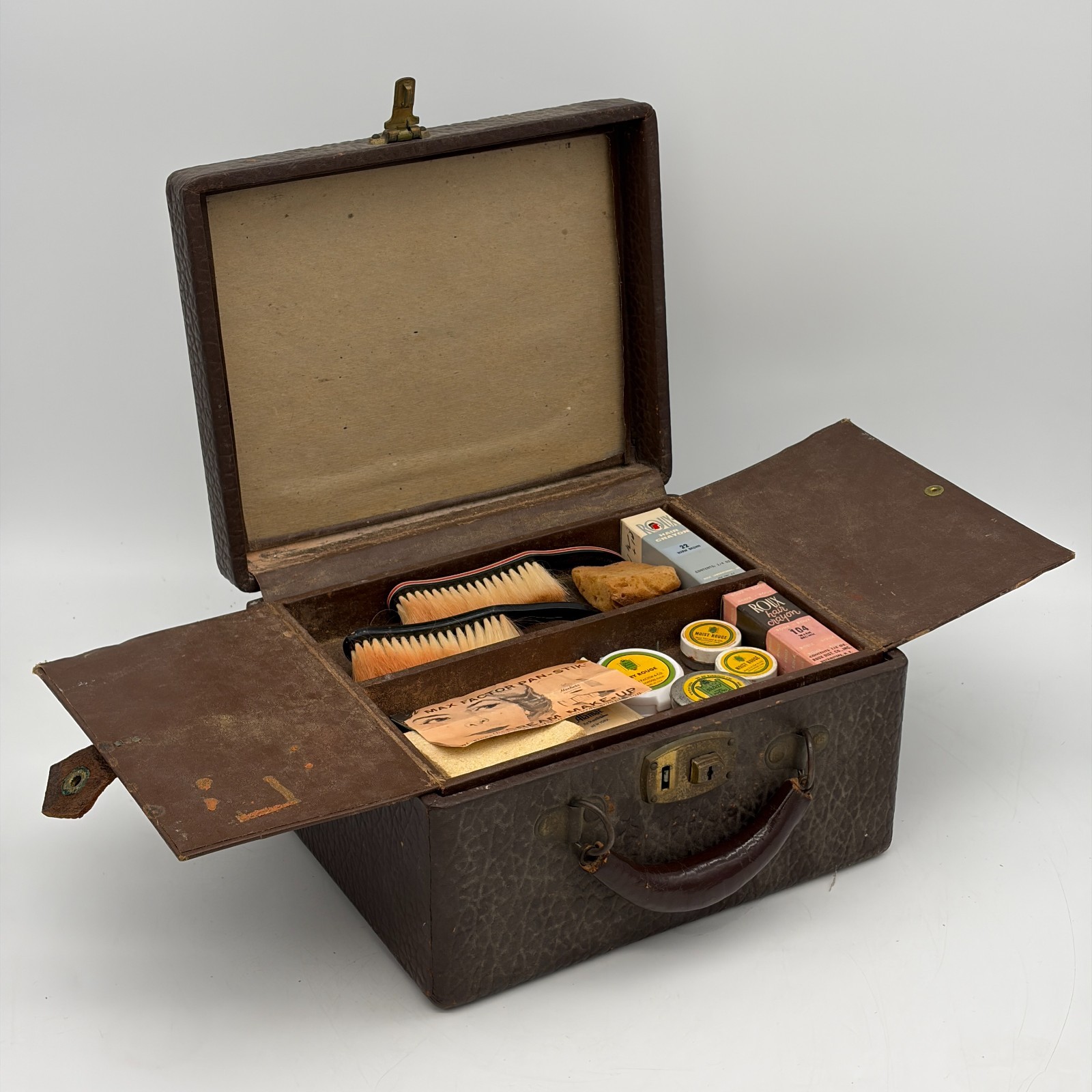 Vintage Max Factor Hollywood Theatrical Makeup Kit Box - Owned Vinton Hayworth Vintage Max Factor Hollywood Theatrical Makeup Kit Box - Owned Vinton Hayworth
