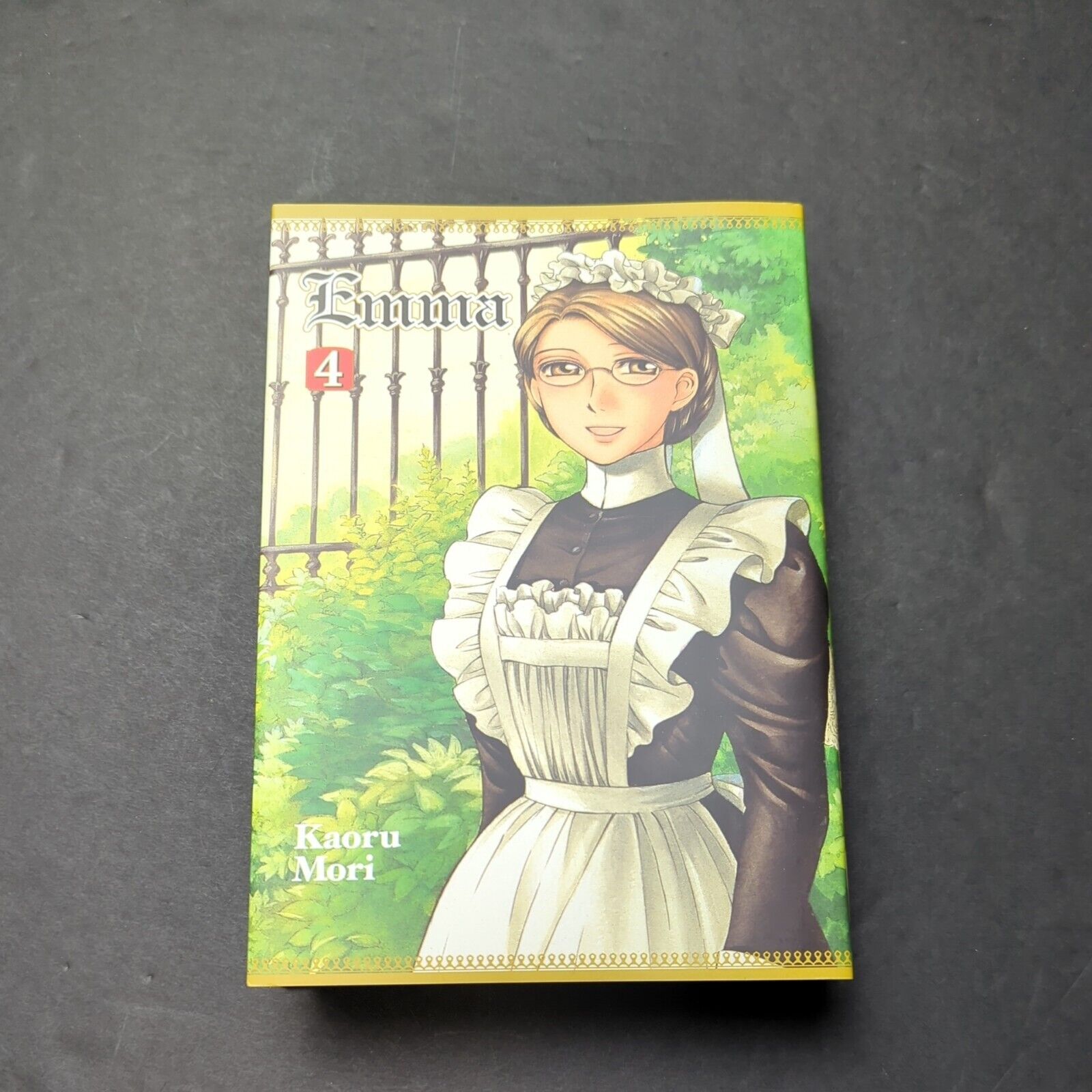 Emma, Vol. 4 Hard Cover Edition English Manga Yen Press