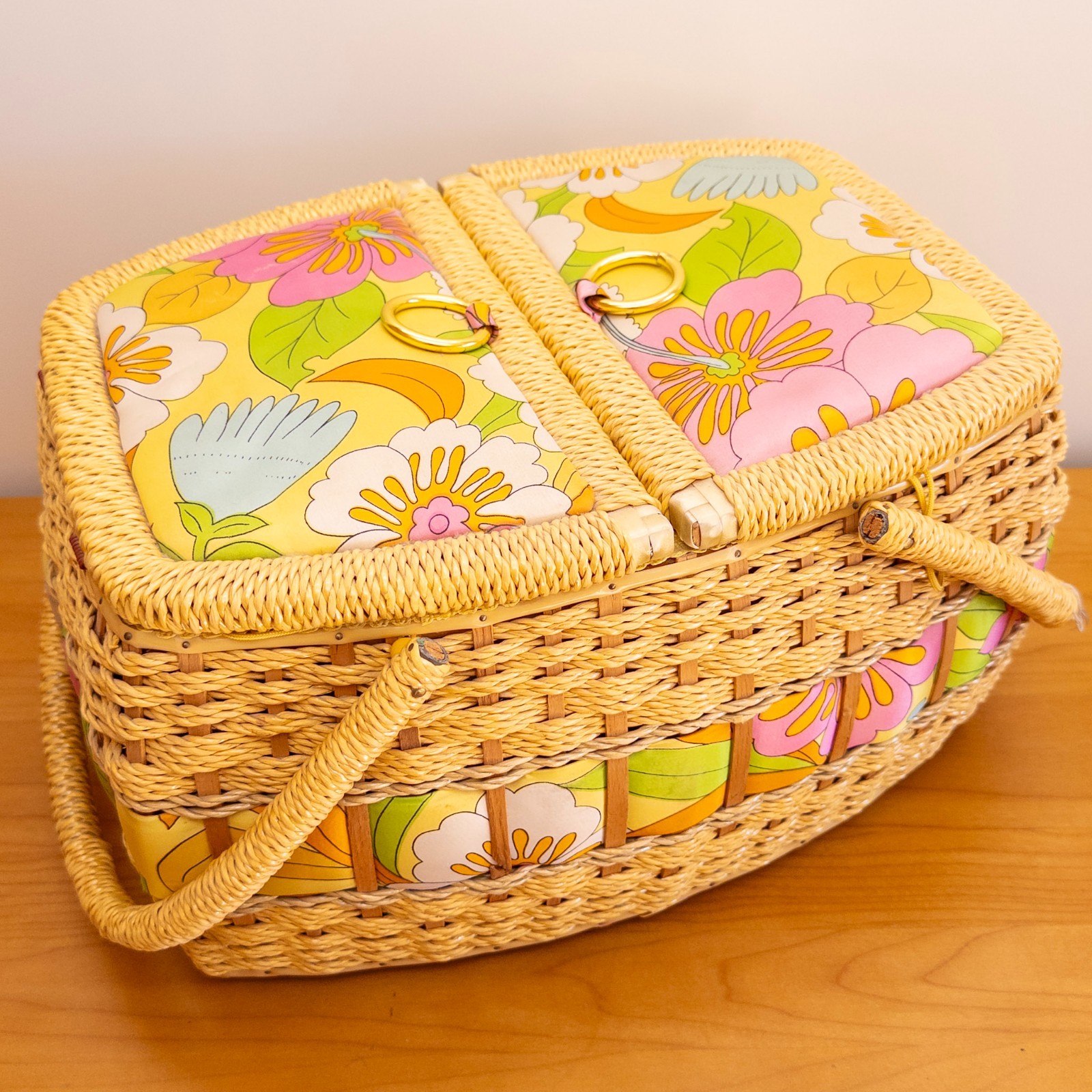 XL Vintage 1970s Groovy Hippy Sewing Basket EXCELLENT CONDITION w/ TRAYS Pennys XL Vintage 1970s Groovy Hippy Sewing Basket EXCELLENT CONDITION w/ TRAYS Pennys