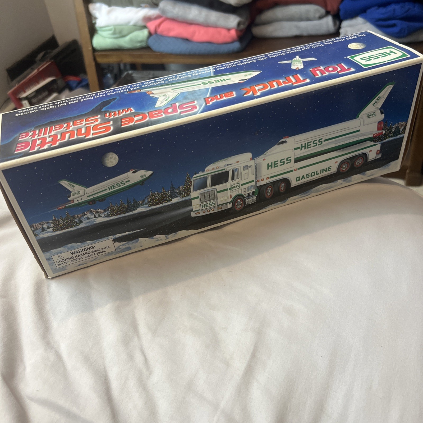 Vintage 1999 HESS toy truck and Space Shuttle with SATELLITE New in box Vintage 1999 HESS toy truck and Space Shuttle with SATELLITE New in box