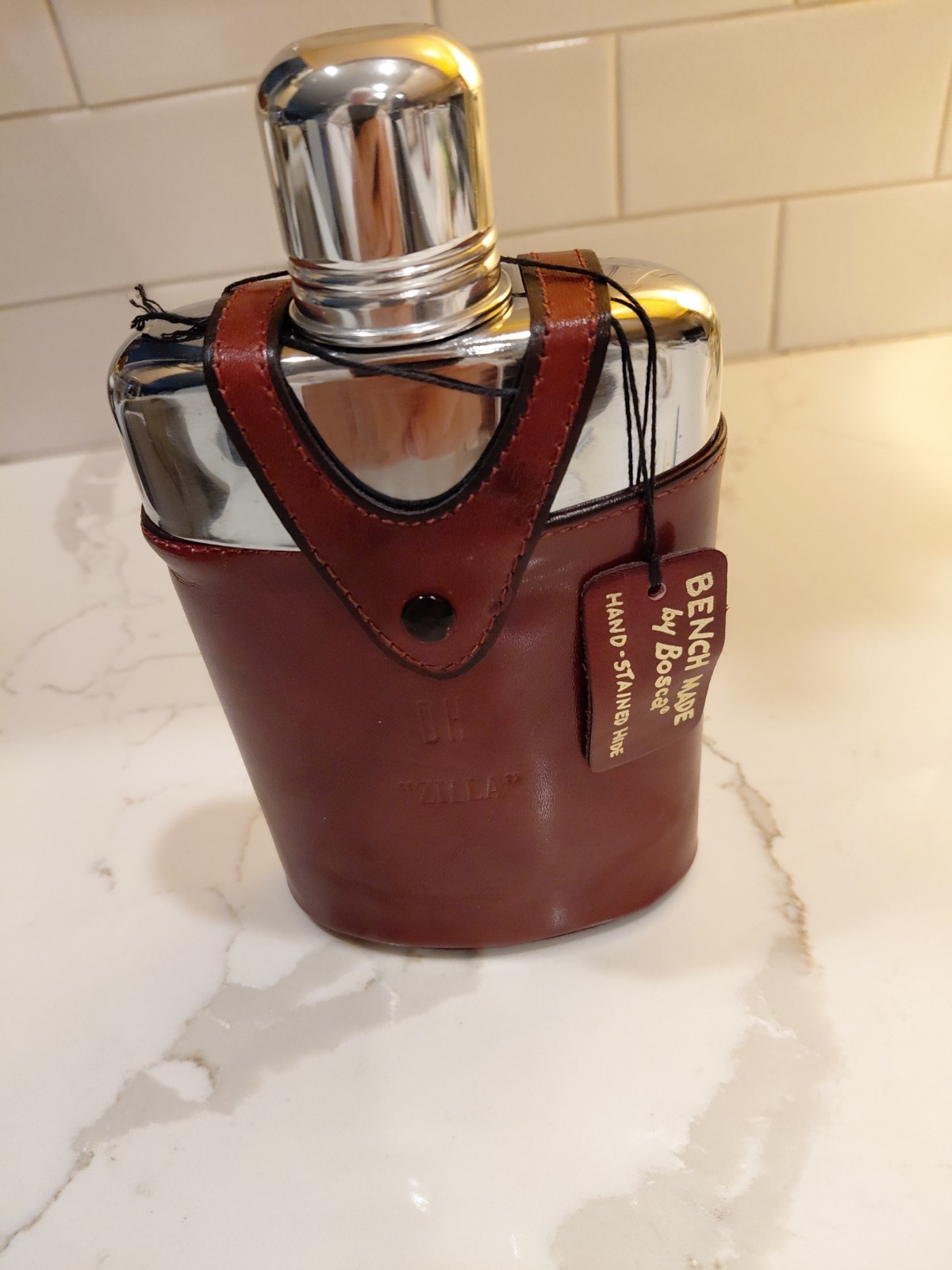 Glass Hip Flask w/Bosca full-grained Leather Hide Personalized Case 7" tall EUC Glass Hip Flask w/Bosca full-grained Leather Hide Personalized Case 7" tall EUC