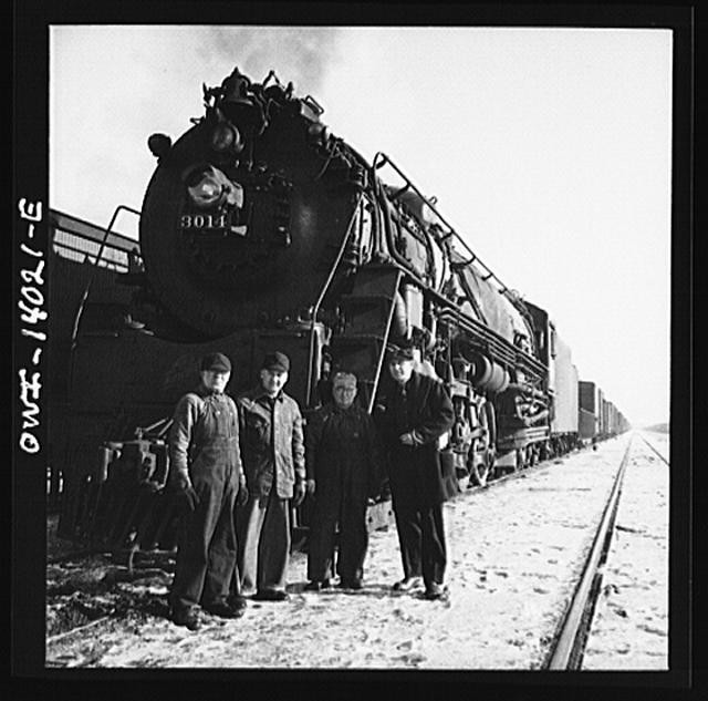 Chicago Illinois 1910s Chicago Northwestern Freight Train Steam Engine Crew