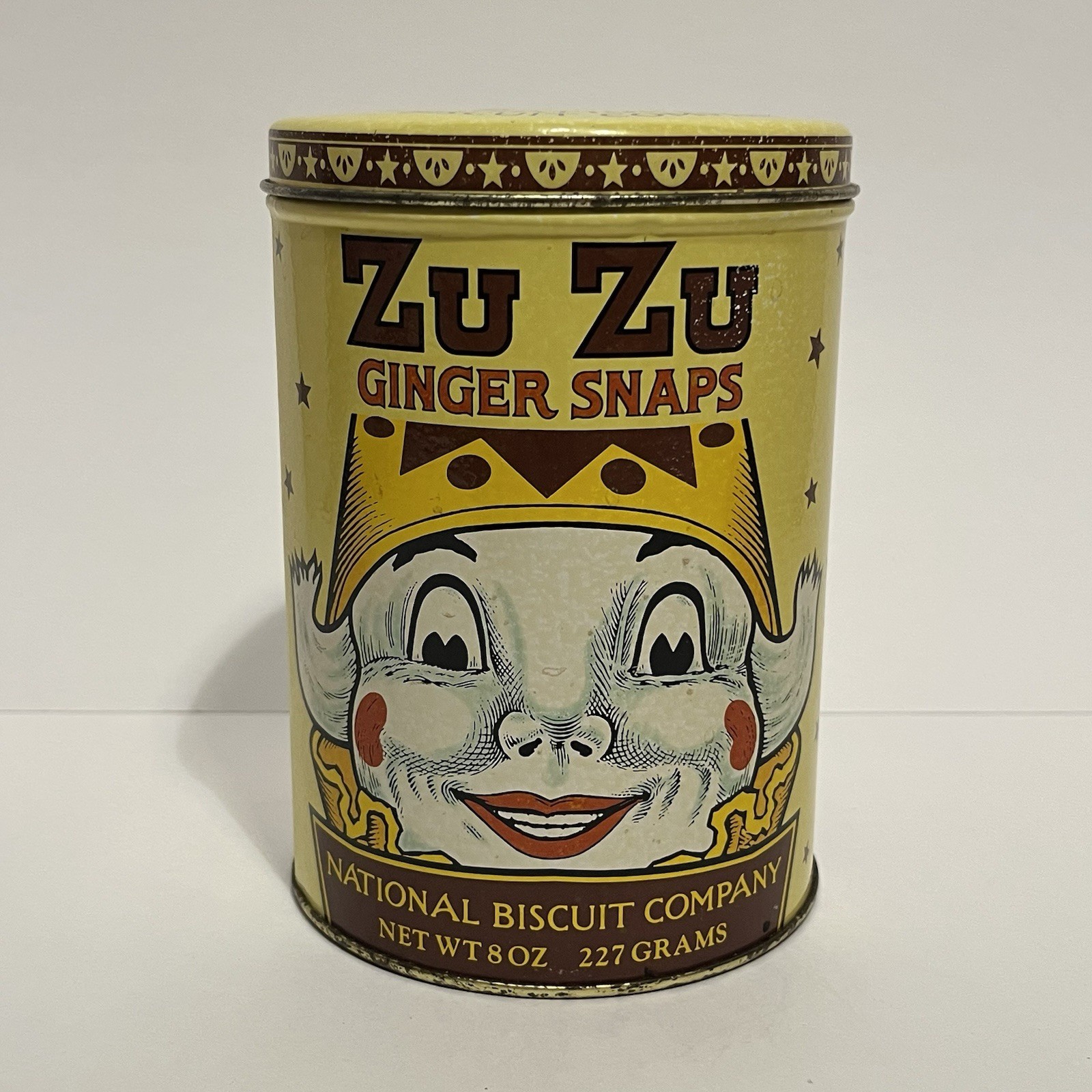 Vintage 1982 Zu Zu Ginger Snaps 8oz Metal Tin Replica 1916 Design Yellow Vintage 1982 Zu Zu Ginger Snaps 8oz Metal Tin Replica 1916 Design Yellow