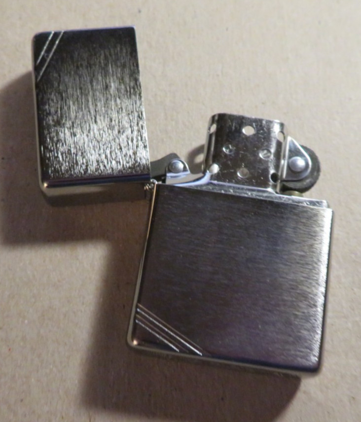 ZIPPO LIGHTER NEW 230 VINTAGE LOOK BRUSHED CHROME w/ SLASHES NO BOX LIGHTER ONLY