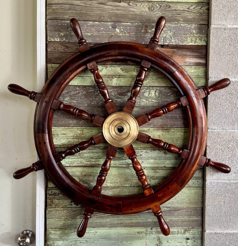 36 "Inch Large Antique Style Wooden Ship Wheel Nautical Wall Decor, Maritime Art 36 "Inch Large Antique Style Wooden Ship Wheel Nautical Wall Decor, Maritime Art