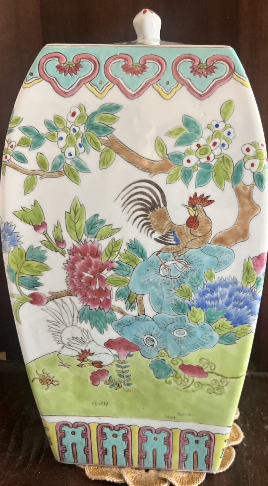 BeautifulAntique Chinese Da Qing Tongzhi Ceramic Lidded Vase Roosters BeautifulAntique Chinese Da Qing Tongzhi Ceramic Lidded Vase Roosters