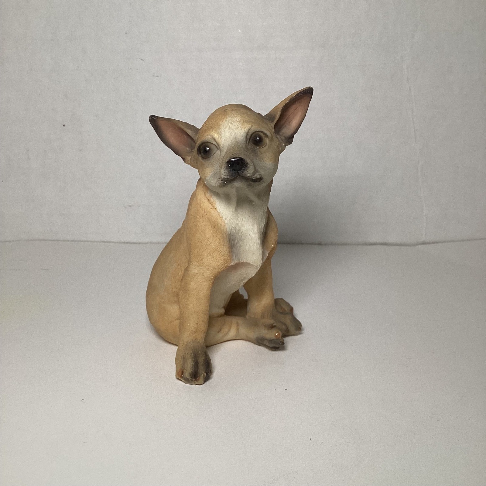 Realistic Sitting Chihuahua Puppy Figurine Tan White Resin Dog Statue 5 Inch Realistic Sitting Chihuahua Puppy Figurine Tan White Resin Dog Statue 5 Inch