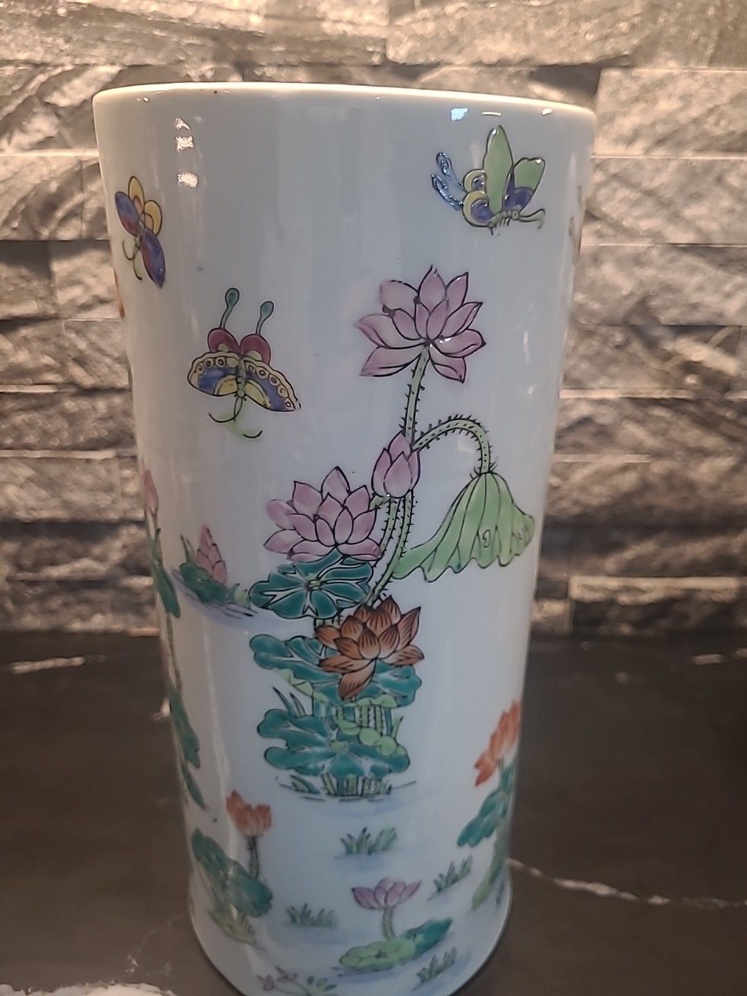 Hand Painted Antique Japanese Decorative Bud Vase 11" X 5" Hand Painted Antique Japanese Decorative Bud Vase 11" X 5"