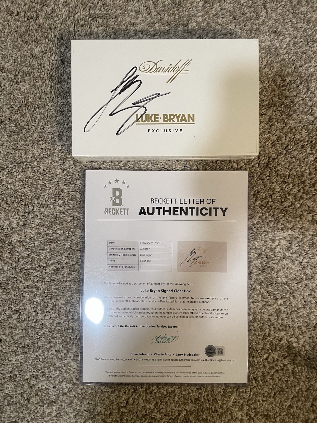 Luke Bryan Exclusive Davidoff Limited Edition Autographed Cigar Box with COA New Luke Bryan Exclusive Davidoff Limited Edition Autographed Cigar Box with COA New
