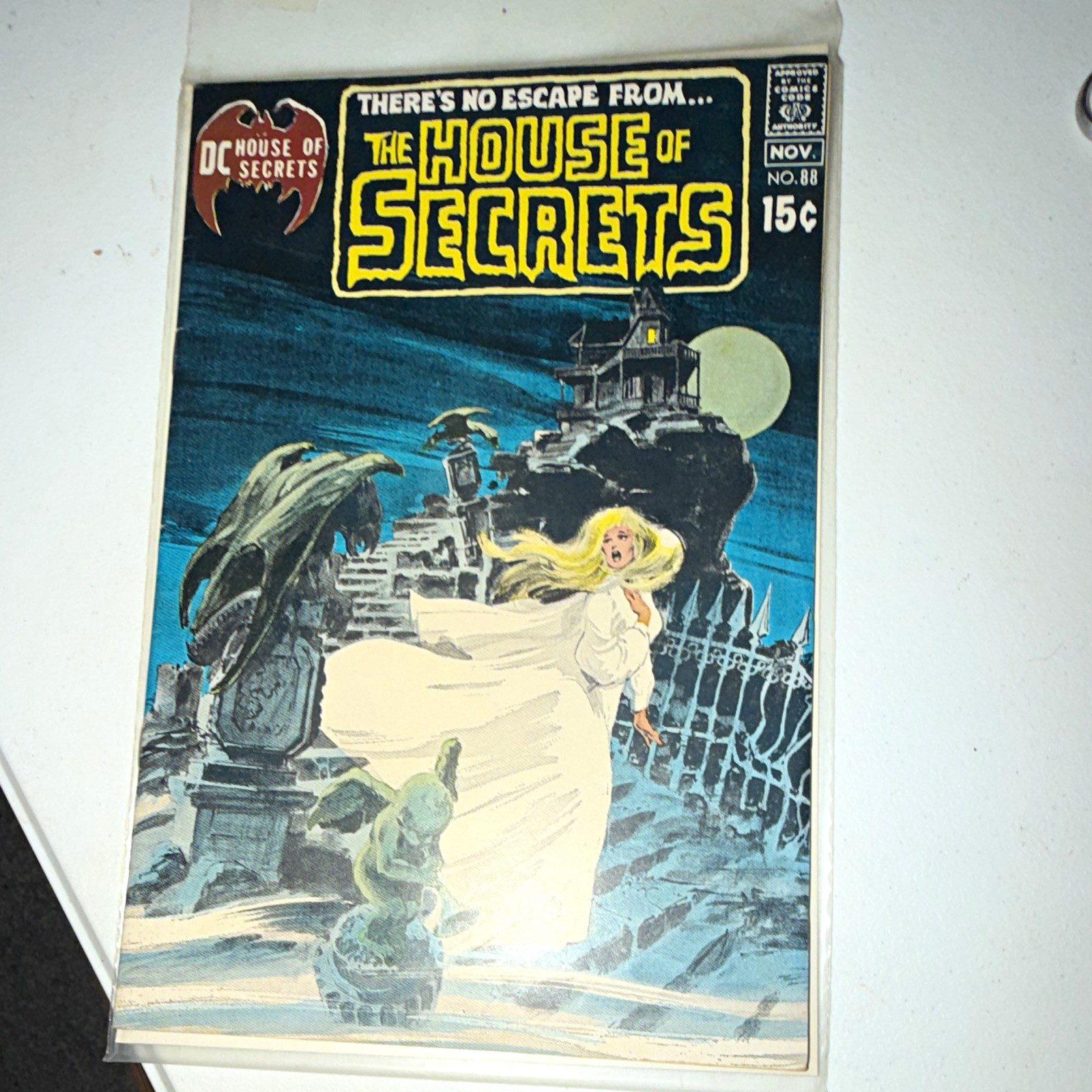 House of Secrets #88 (1970) Classic Neal Adams Cover Bronze Horror DC Comics House of Secrets #88 (1970) Classic Neal Adams Cover Bronze Horror DC Comics