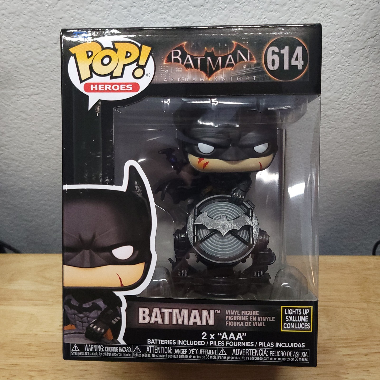 Funko Pop Premium: Batman Arkham Knight SFX #614 Light Up Bat Signal - 6.7"