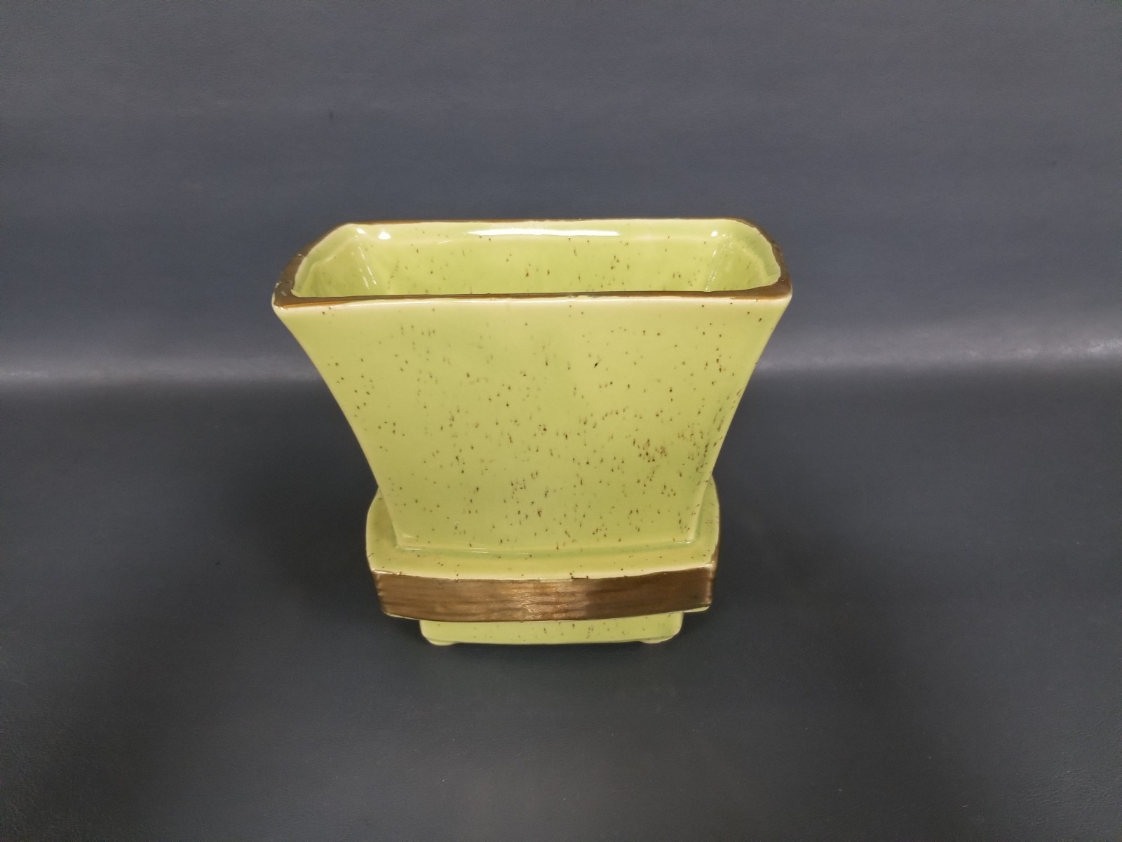 Vintage 1940's McCoy Footed Speckled Green / Gold Trim Planter Vase 5" Art Deco