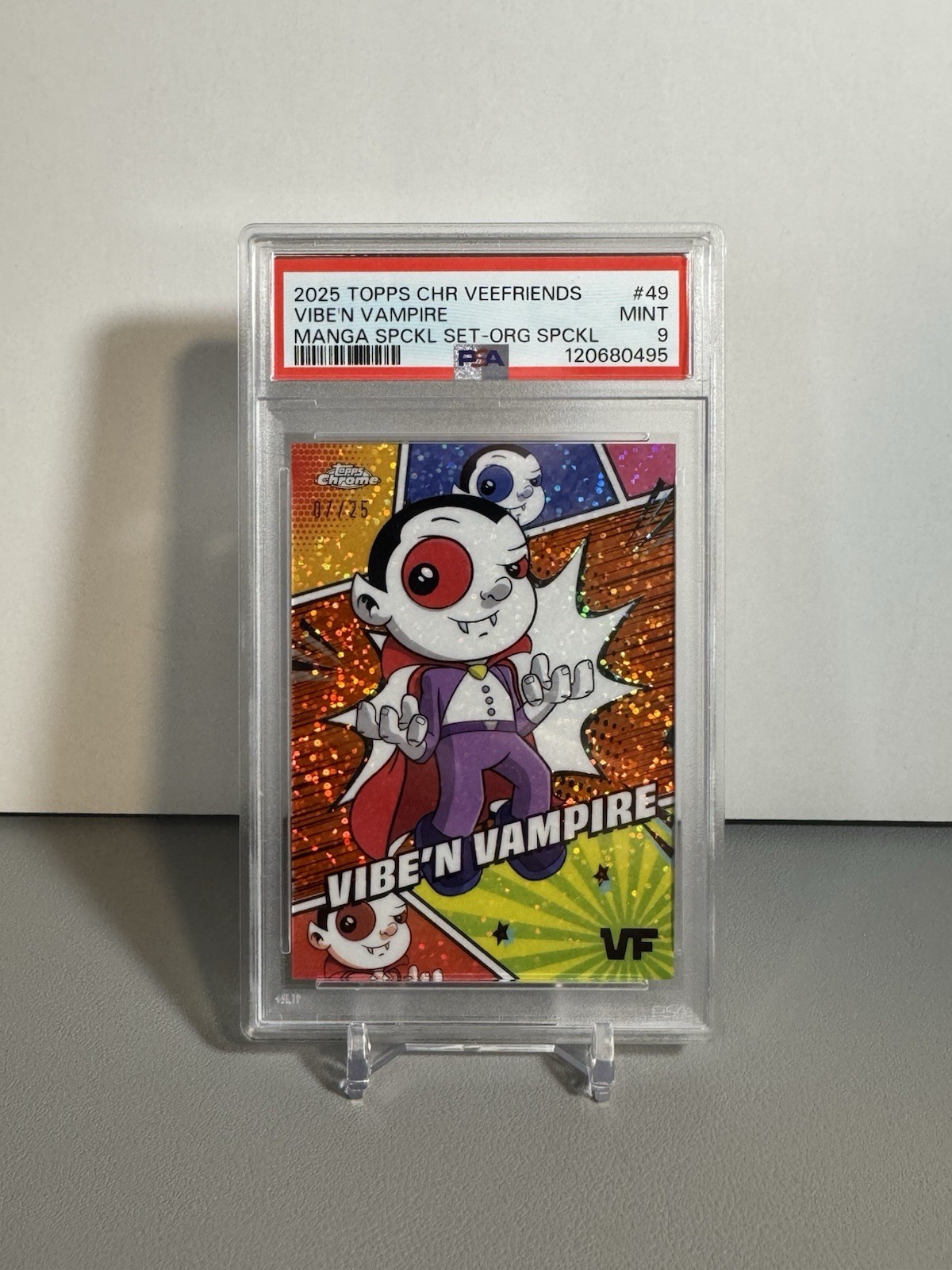 Topps Chrome VeeFriends 2025 Vibe'n Vampire #49 Manga Orange Speckle /25 PSA 9 Topps Chrome VeeFriends 2025 Vibe'n Vampire #49 Manga Orange Speckle /25 PSA 9