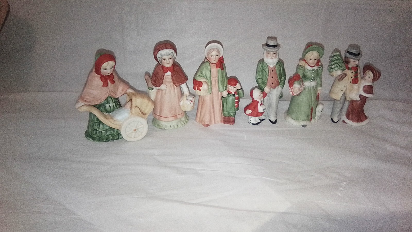 Enesco 6 Pc Set # 05827 Figurines B2 Enesco 6 Pc Set # 05827 Figurines B2