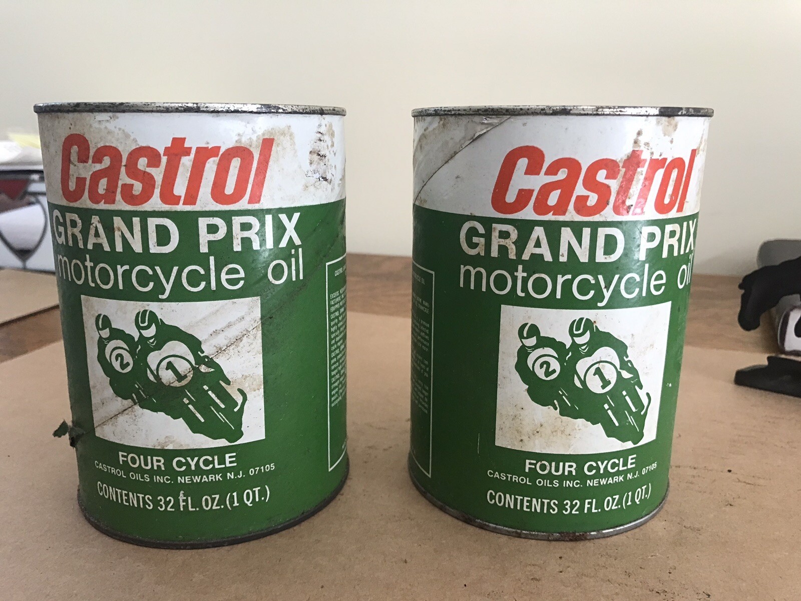 Vintage Lot Of 2 Castrol Gran Prix Motorcycle Oil Cans 4 Cycle Full Unused Vintage Lot Of 2 Castrol Gran Prix Motorcycle Oil Cans 4 Cycle Full Unused
